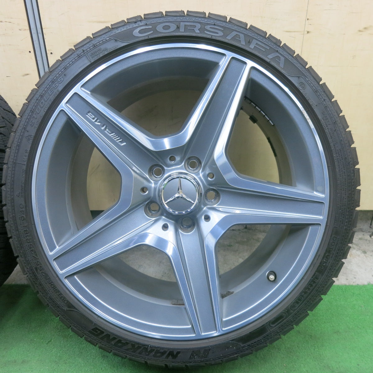バリ溝！9.5分★ベンツ Cクラス W204 純正 AMG 235/40R18 255/35R18 スタッドレス ナンカン CORSAFA 18インチ PCD112/5H★6052601SKス