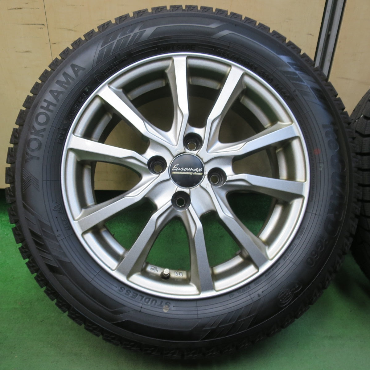 バリ溝！23年！ほぼ10分★スタッドレス 185/65R15 ヨコハマ アイスガード iG60 Euromax ユーロマックス 15インチ PCD100/4H★5101411イス