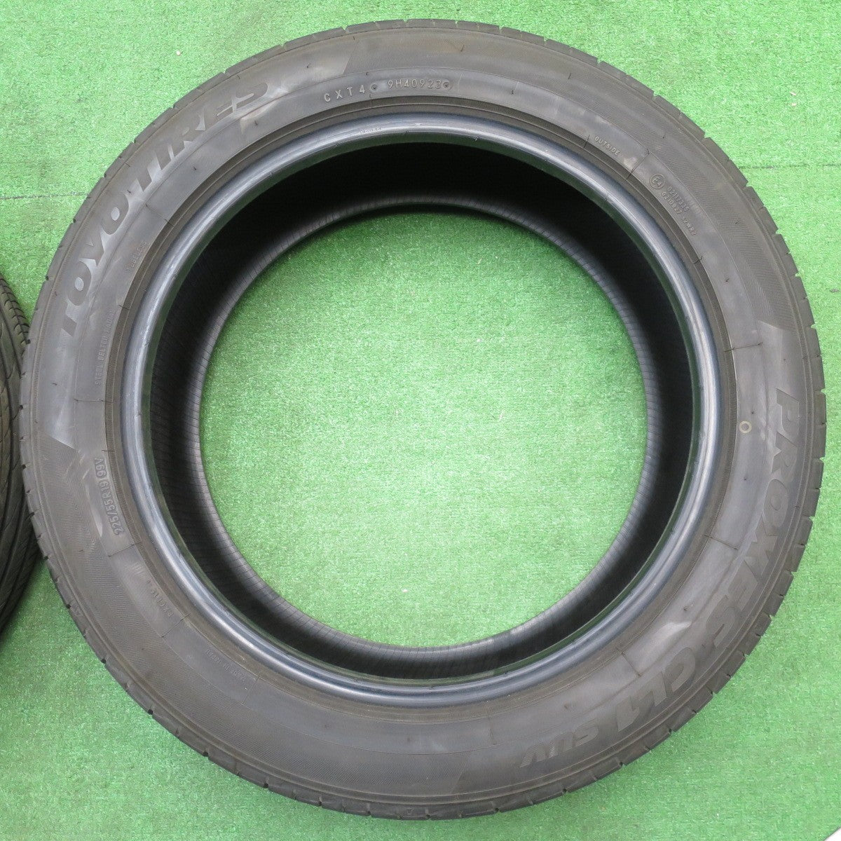 バリ溝！23年！9.5分★225/55R19 トーヨー プロクセス CL1 SUV タイヤ 19インチ ハリアー RAV4 CX-5 CX-8 等★5110802NJノタ