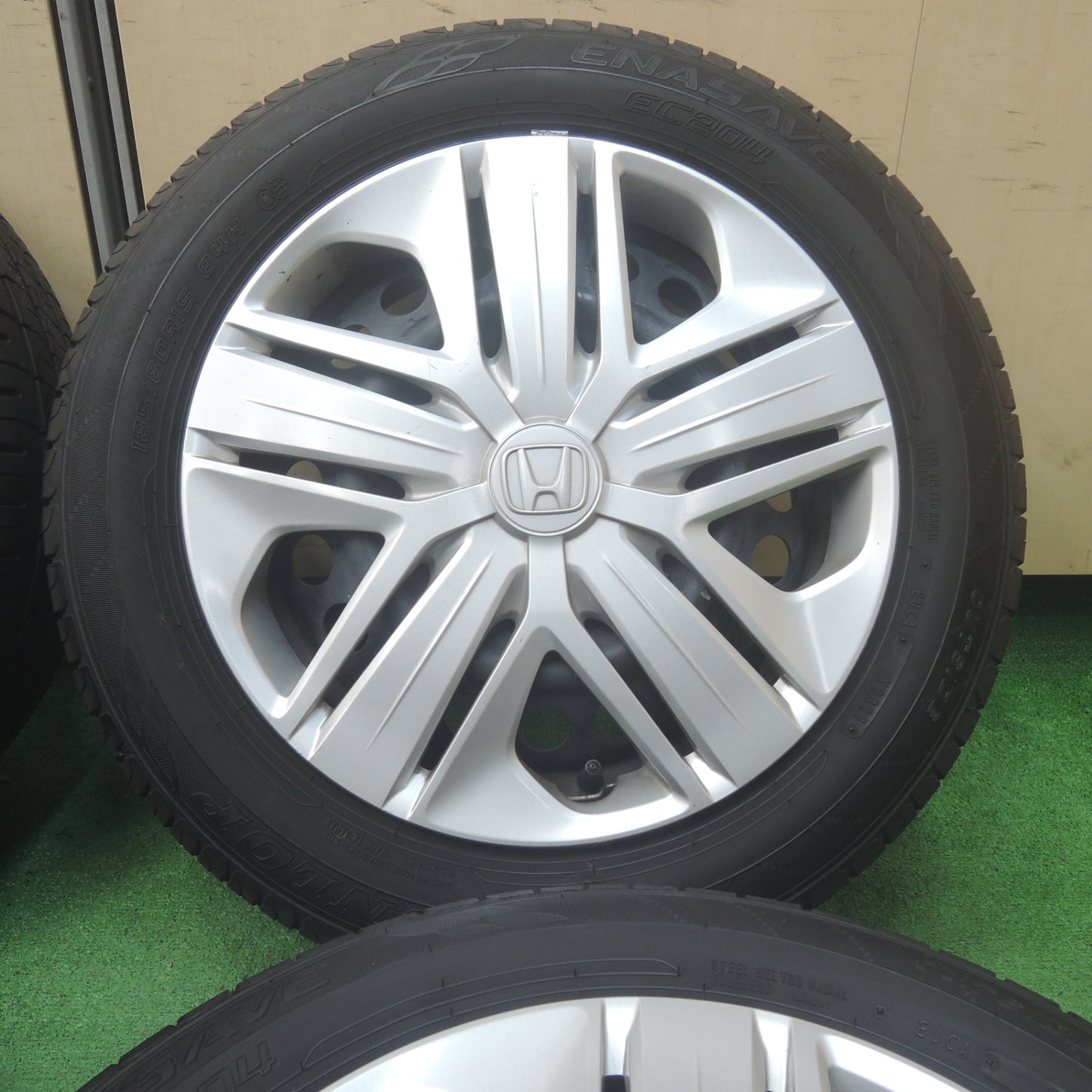 *送料無料* バリ溝！21年！9.5分★ホンダ フィット 純正 スチール 185/60R15 ダンロップ エナセーブ EC204 15インチ PCD100/4H★4042801KMノ