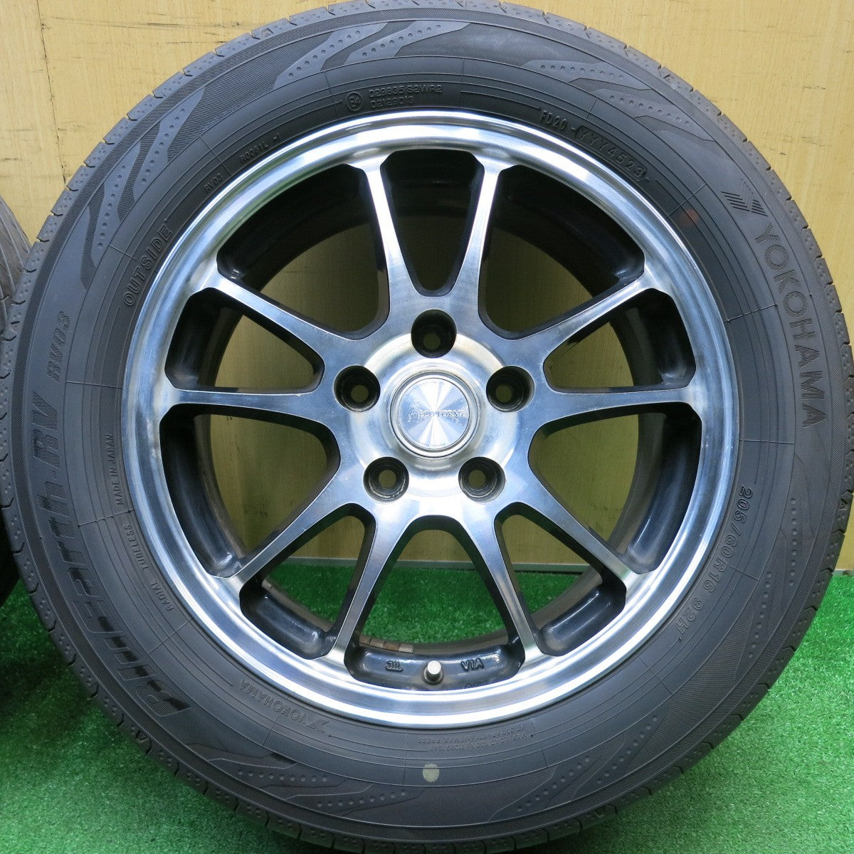 バリ溝！23年！9分★205/60R16 ヨコハマ BluEarth-RV RV03 ECO FORME ブルーアース エコフォルム 16インチ PCD114.3/5H★5122006HAノ