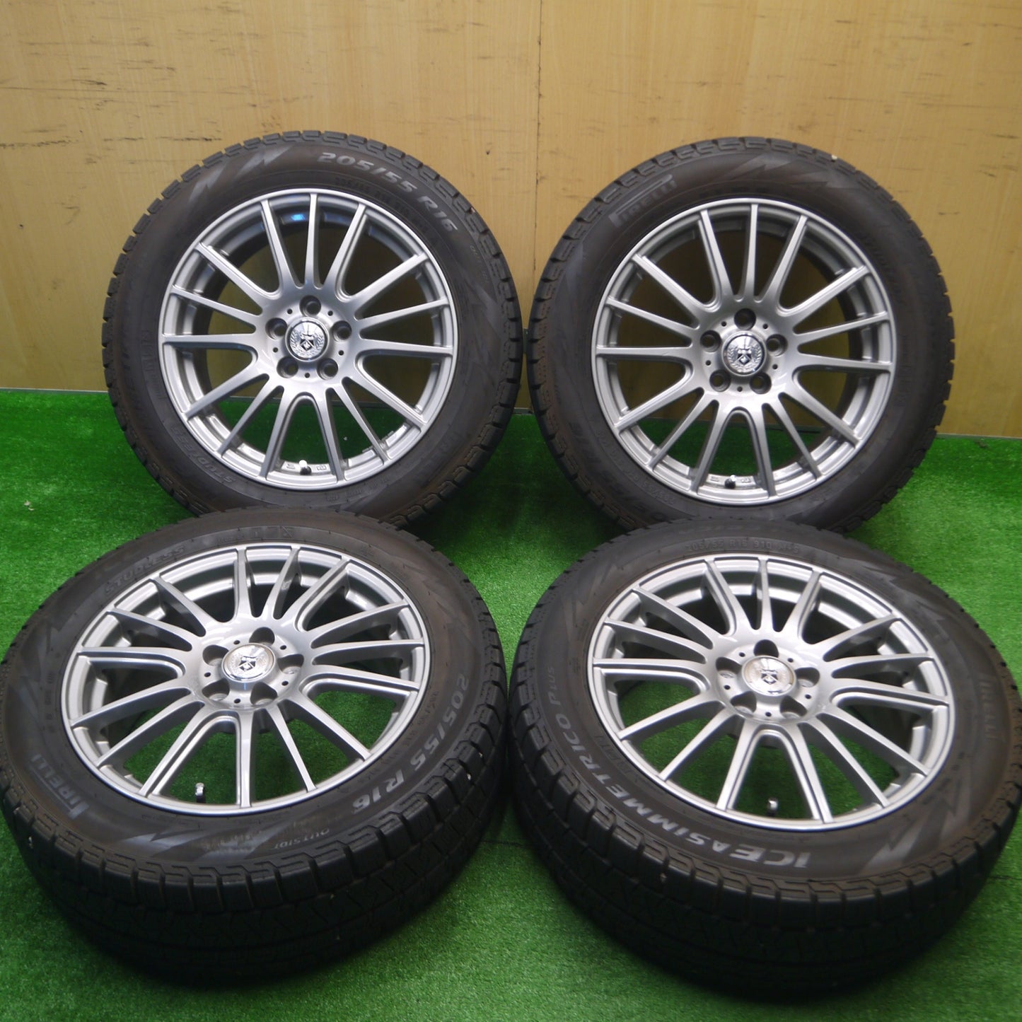 [送料無料] バリ溝！20年！キレイ！9分★86 BRZ 等 205/55R16 スタッドレス ピレリ アイスアシンメトリコ プラス GMach 16インチ PCD100/5H★4091705Hス