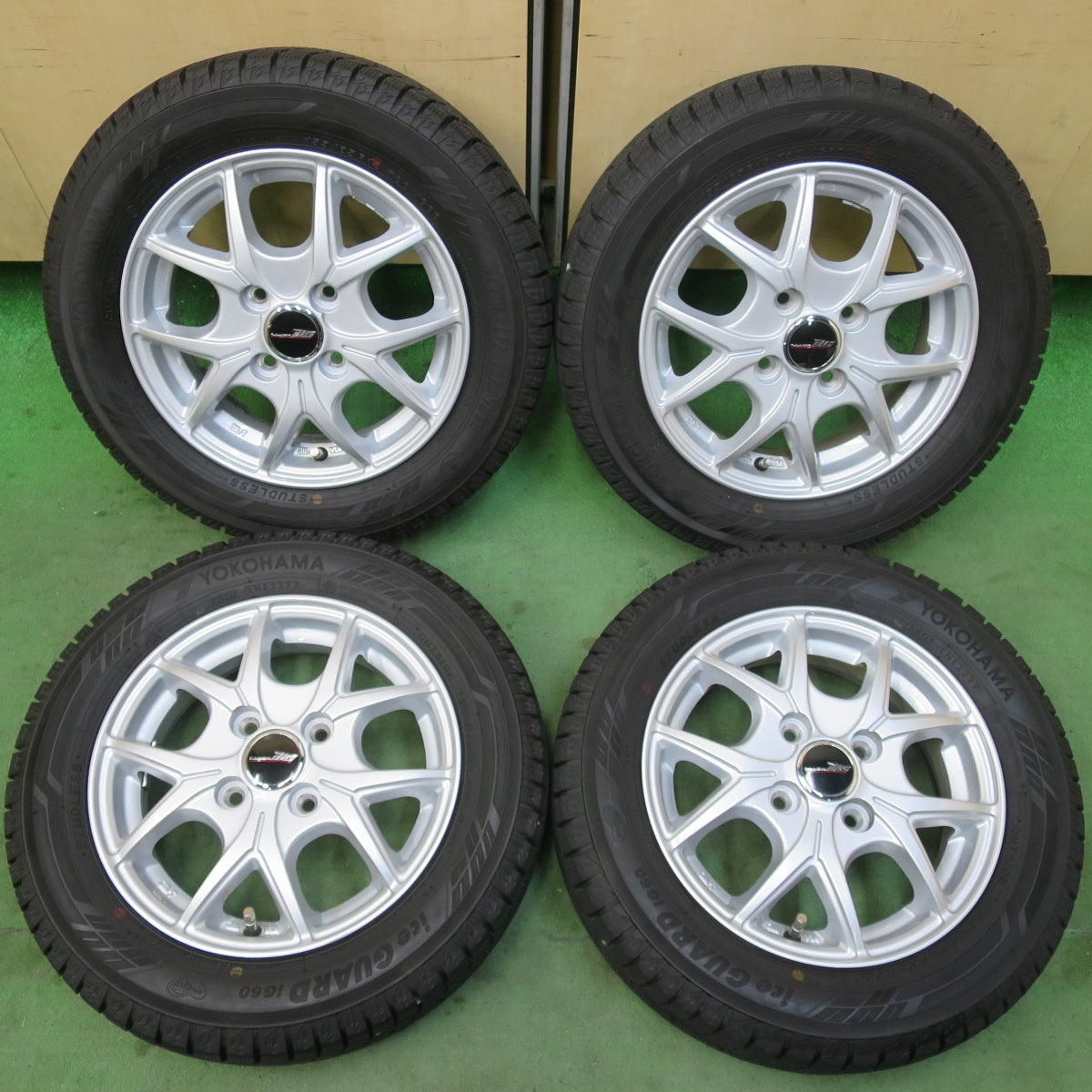 バリ溝！22年！キレイ！ほぼ10分★スタッドレス 155/65R13 ヨコハマ アイスガード iG60 ILLUGA 13インチ PCD100/4H★6013113イス