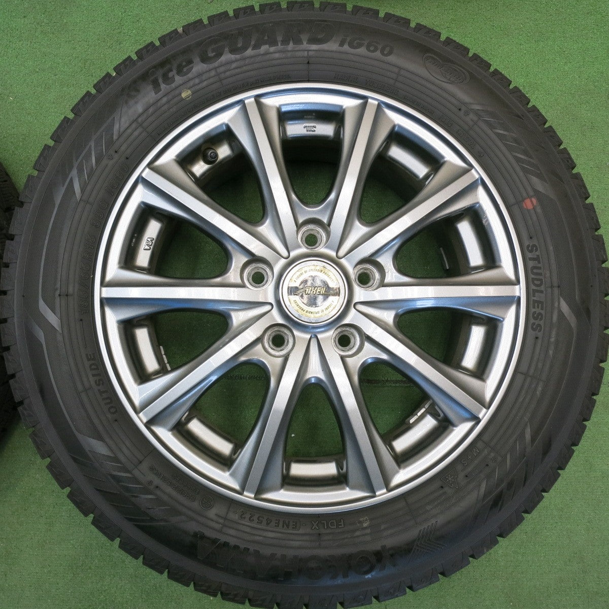 バリ溝！22年！9.5分★スタッドレス 185/65R15 ヨコハマ アイスガード iG60 AXEL アクセル 15インチ PCD114.3/5H★6052105HAス