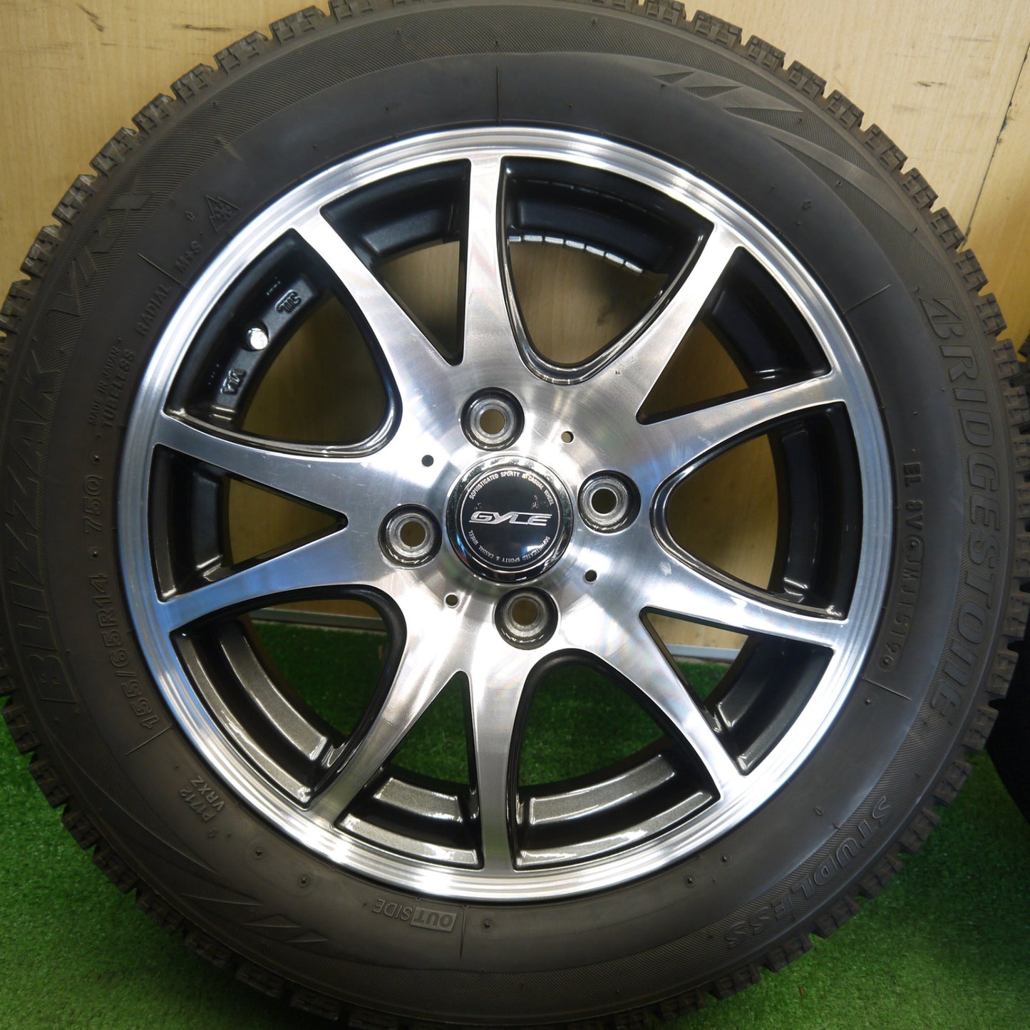 バリ溝！キレイ！9分◎スタッドレス 155/65R14 ブリヂストン ブリザック VRX GYLE ガイル 14インチ PCD100/4H◎6062304Hス