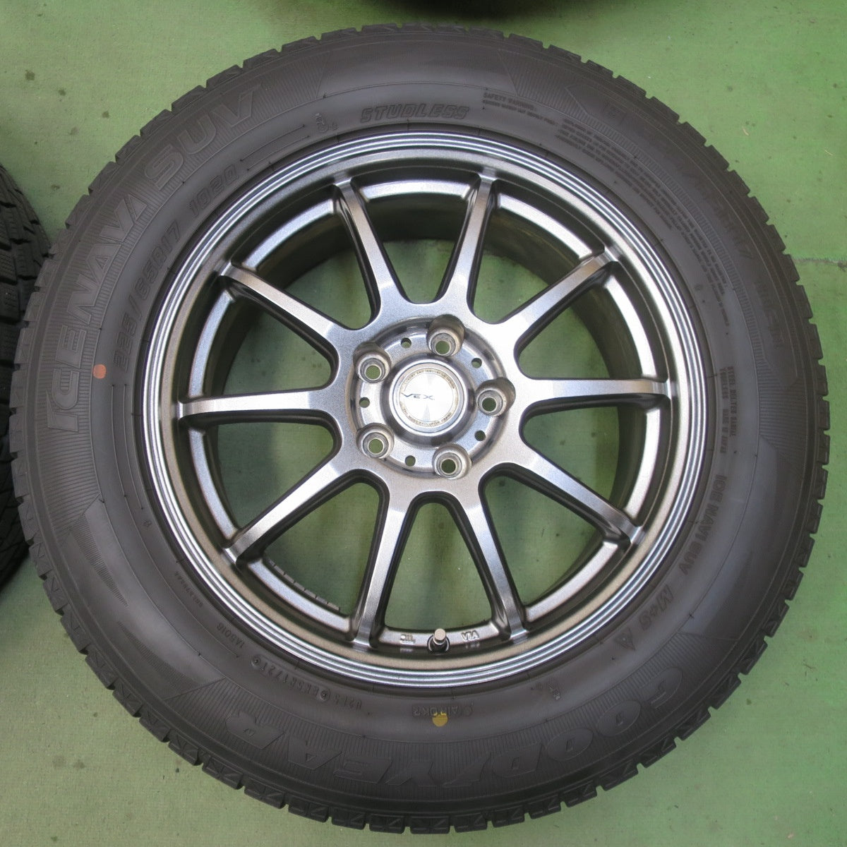 バリ溝！キレイ！9分◎スタッドレス 225/65R17 グッドイヤー アイスナビ SUV V.E.X. VEX 社外 アルミ 17インチ PCD114.3/5H◎6090901イス