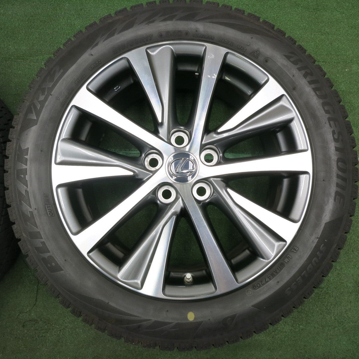 *送料無料* センサー付！バリ溝！20年！キレイ！9.5分★レクサス ES300h 純正 215/55R17 スタッドレス ブリヂストン ブリザック VRX2 PCD114.3/5H★4051404NJス