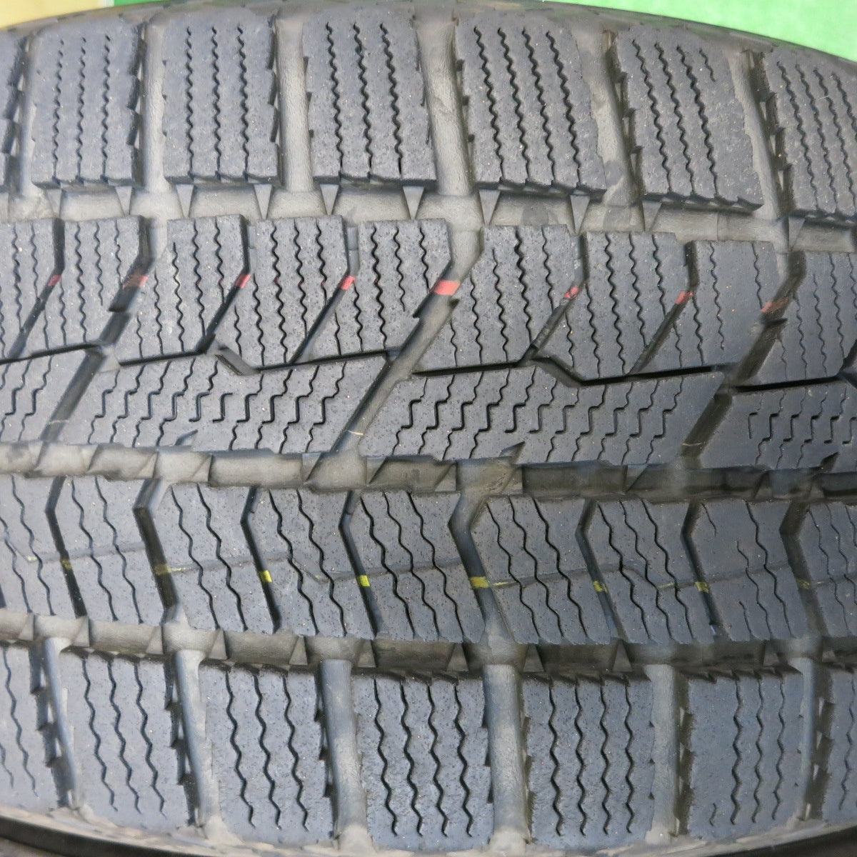 バリ溝！23年！9.5分★スズキ SX4 純正 205/60R16 スタッドレス トーヨー オブザーブ GIZ2 16インチ PCD114.3/5H★5112909HAス