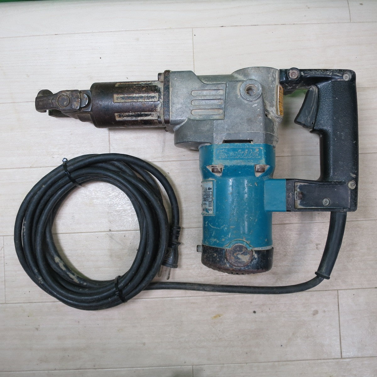 [送料無料] ☆マキタ 35mm ハンマードリル HR3520 電動 工具 ハンマドリル makita 100V コード式 穴あけ はつり ハツリ 現状品☆