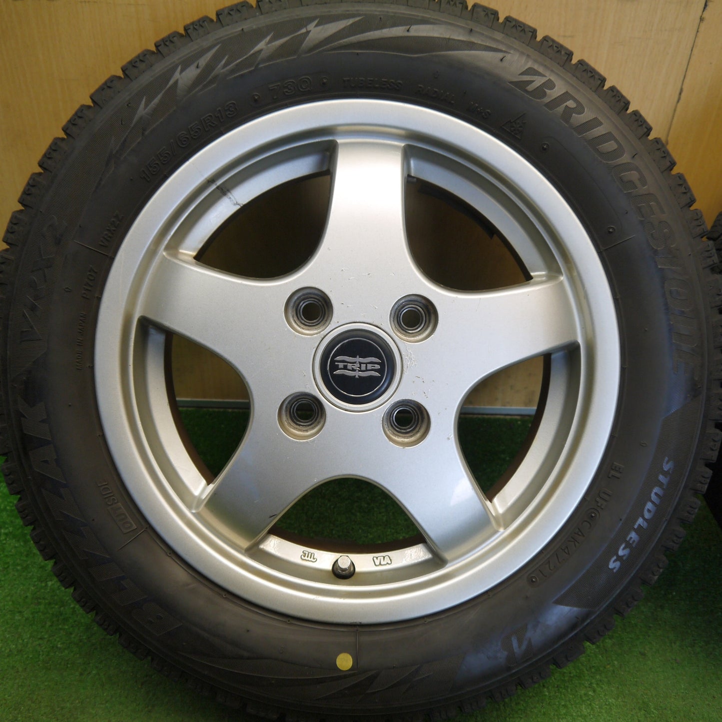 バリ溝！8.5分★スタッドレス 155/65R13 ブリヂストン ブリザック VRX2 TRIP/05 13インチ PCD100/4H★6052508Hス