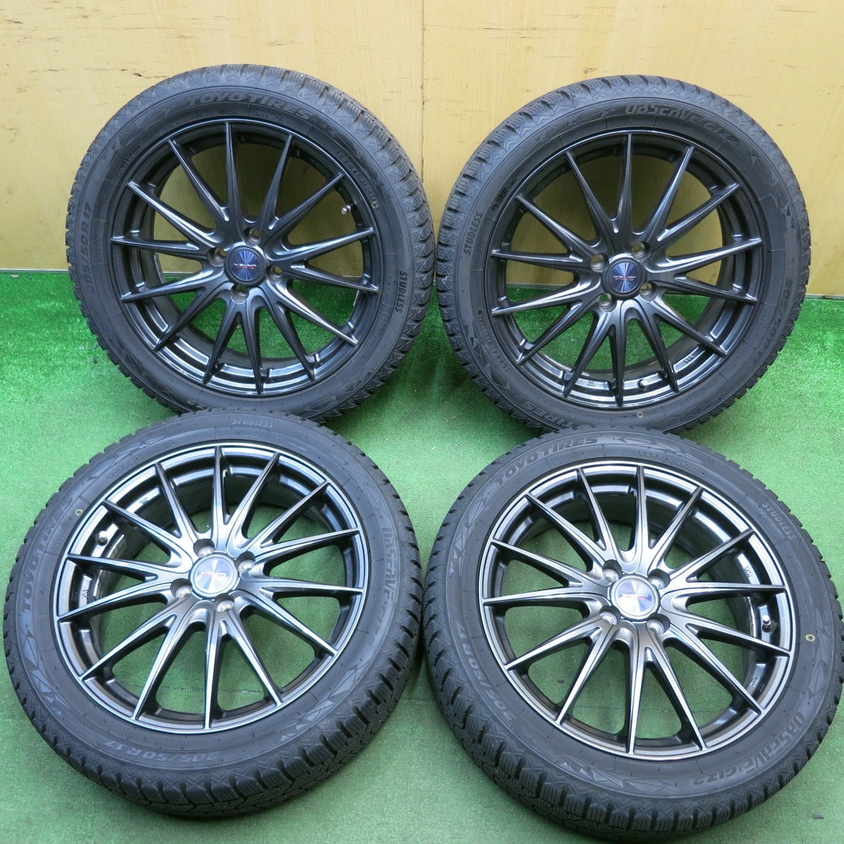 バリ溝！23年！キレイ！8.5分★スタッドレス 205/50R17 トーヨー オブザーブ GIZ2 VELVA SPORTZ ヴェルヴァ 17インチ PCD100/4H★6031510HAス
