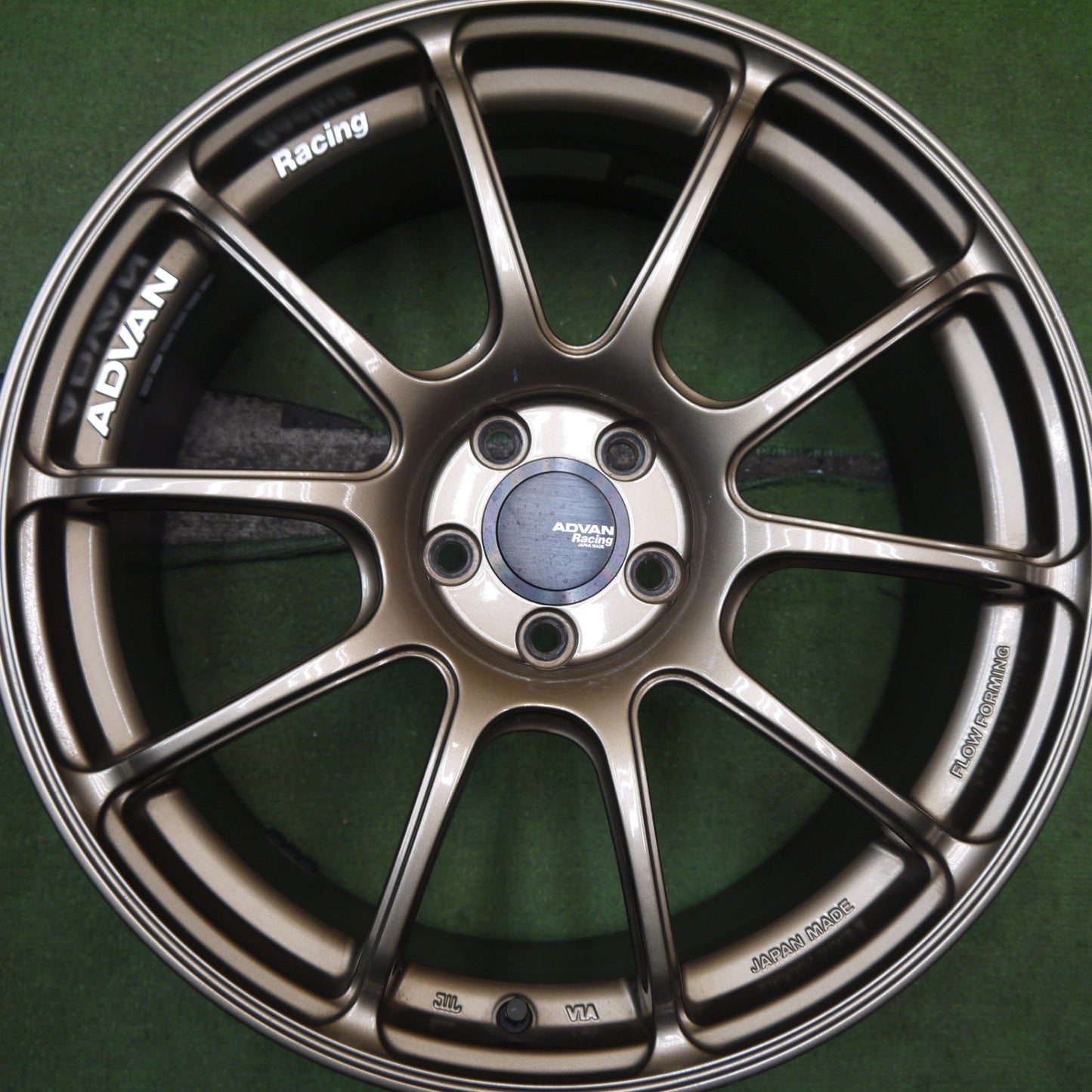 キレイ★プリウス 86 BRZ 等 ADVAN Racing RZ2 18インチ ホイール アドバン レーシング PCD100/5H★5093001Hホ