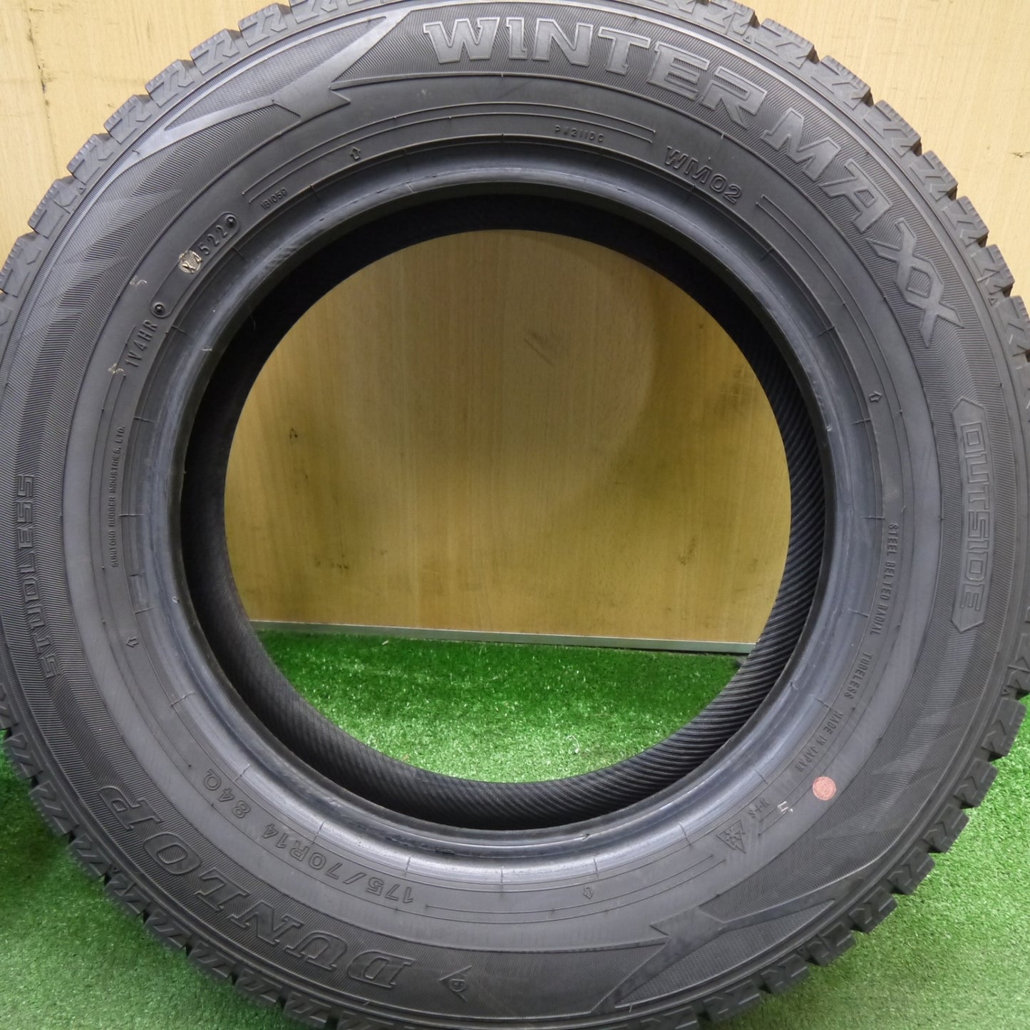 バリ溝！22年！9.5分★スタッドレス 175/70R14 ダンロップ ウインターマックス WM02 タイヤ 14インチ ヤリス ヴィッツ アクシオ 等★6022407Hスタ