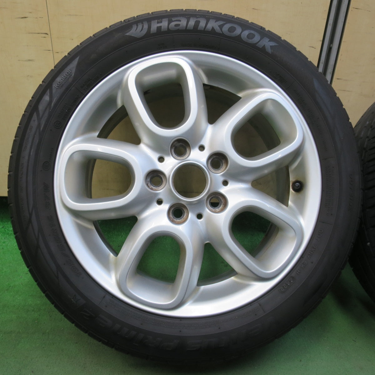 バリ溝！22年！ほぼ10分★MINI F55 ミニ クーパー 純正 195/55R16 ハンコック ベンタス プライム2 16インチ PCD112/5H★5111210イノ