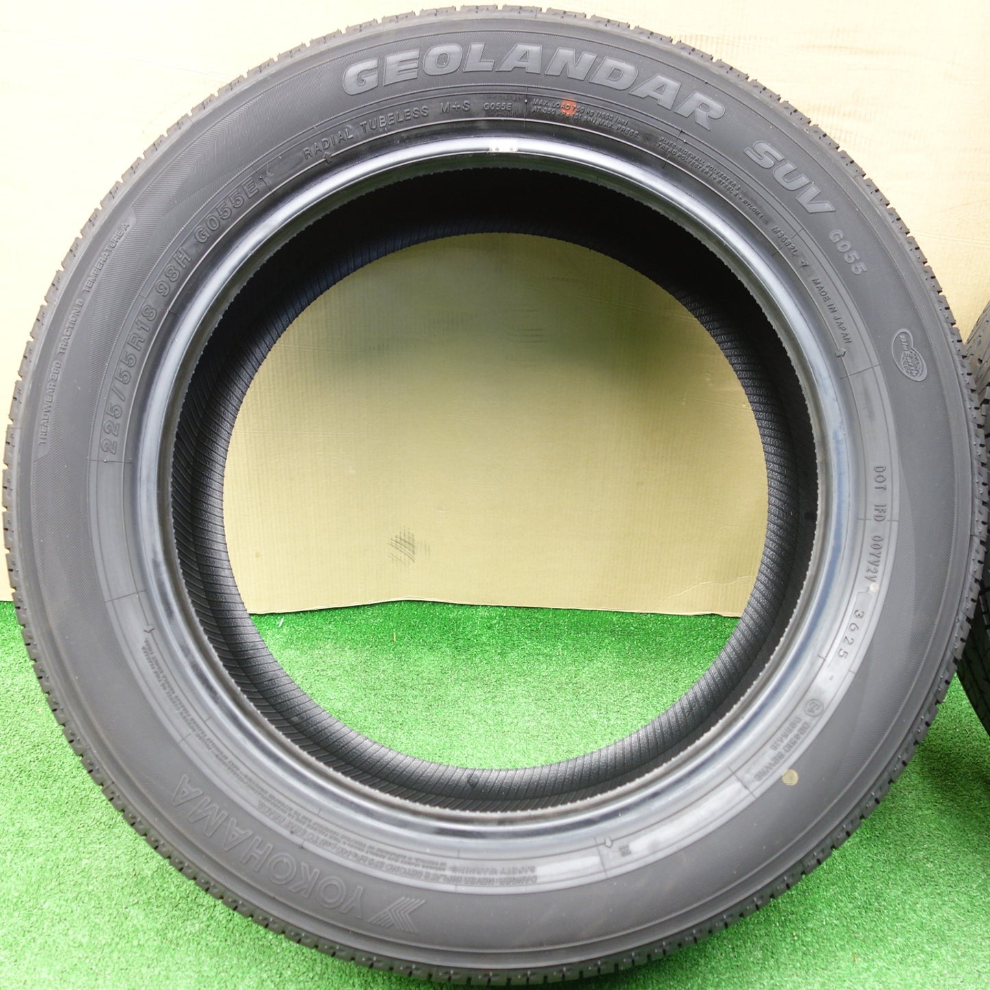 新車外し！25年★225/55R18 ヨコハマ ジオランダー SUV G055 G055E タイヤ 18インチ デリカ D:5 フォレスター ZR-V エクリプスクロス 等★5121002KTノタ