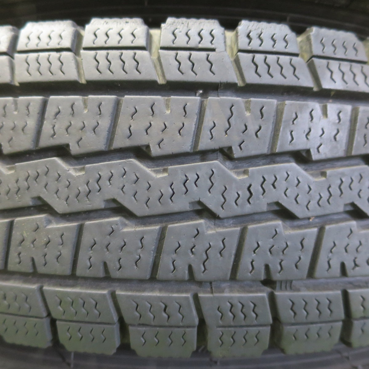 4本価格★スタッドレス 145R12 6PR ダンロップ ウインターマックス SV01 スチール ホイール 12インチ PCD100/4H★6041804イス