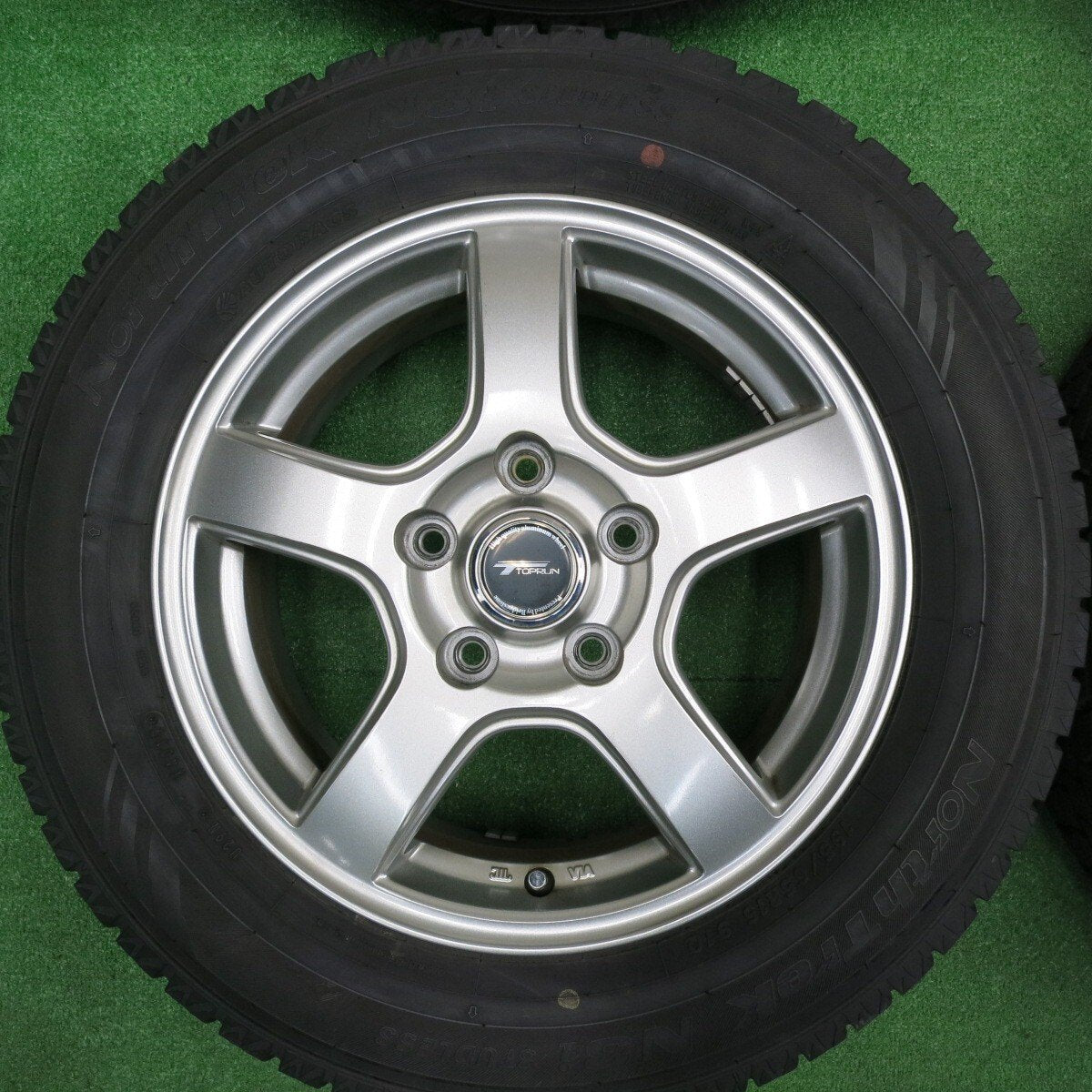 バリ溝！キレイ！9.5分★スタッドレス 195/65R15 オートバックス ノーストレック N3i TOPRUN トップラン 15インチ PCD114.3/5H★4120616TNス