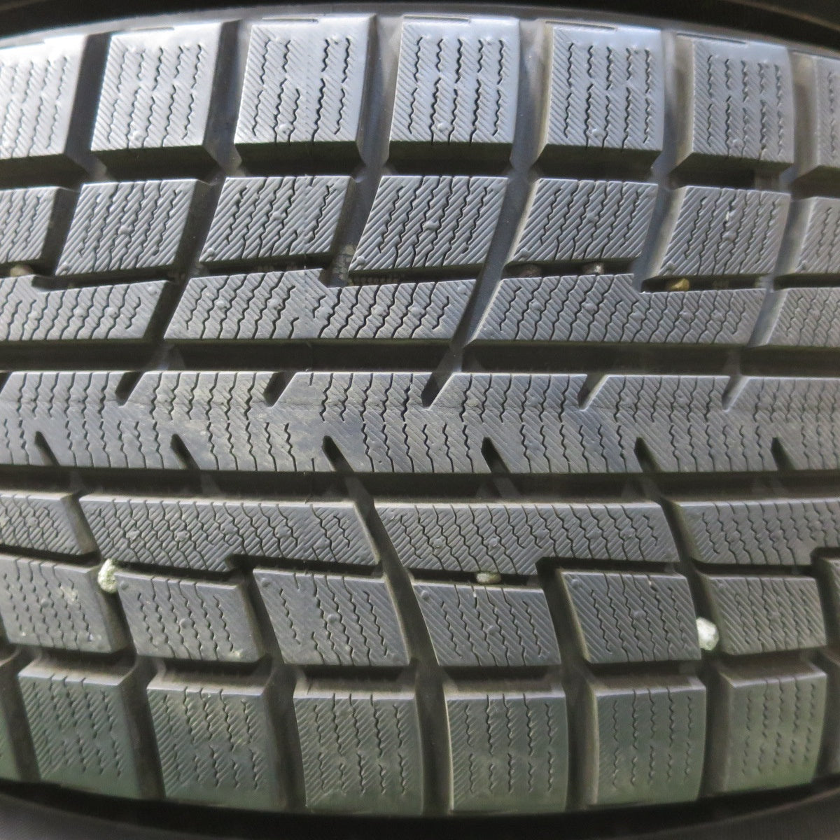 バリ溝！23年！キレイ！ほぼ10分★スタッドレス 205/60R16 ヨコハマ アイスガード iG52C ravrion LUMIERE ラブリオン 16インチ PCD114.3/5H★6022801イス