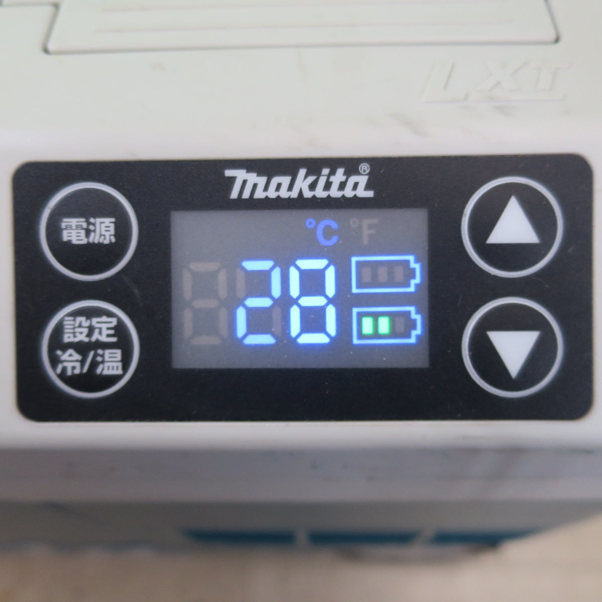 [送料無料] ☆マキタ 充電式 保冷温庫 CW180D 20L makita クーラーボックス アウトドア レジャー☆