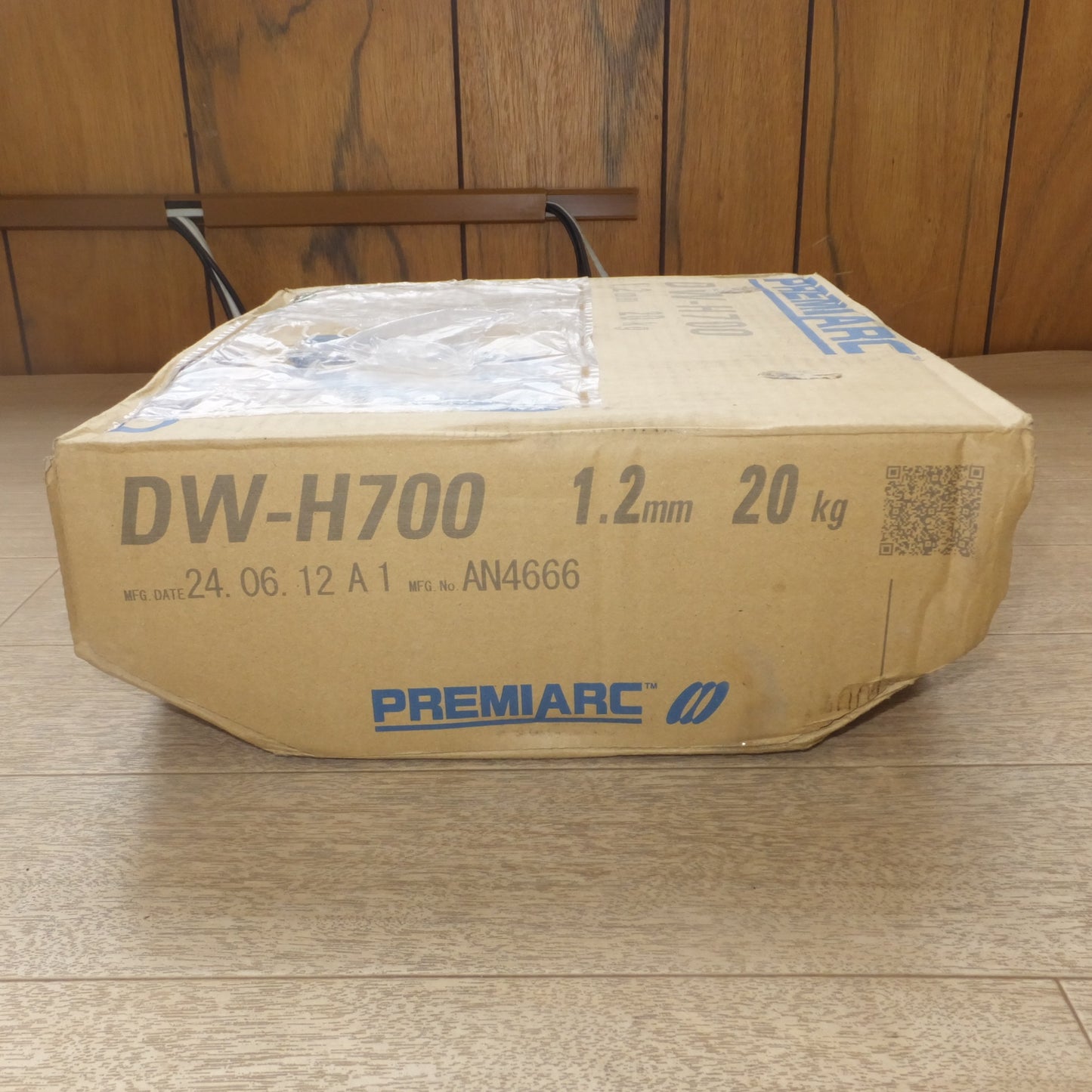 [送料無料] 未使用★神戸製鋼所 コベルコ KOBELCO PREMIARC 硬化肉盛溶接用フラックス入りワイヤ DW-H700 1.2mm 20kg★