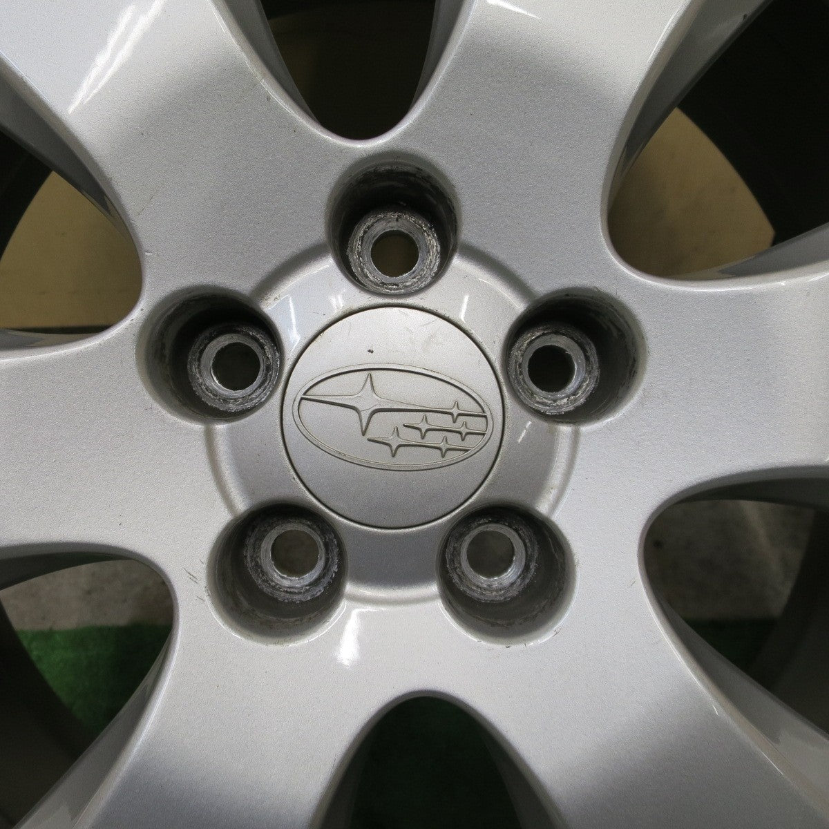 4本価格★スバル BR レガシィ アウトバック 純正 ホイール 17インチ 17×7J PCD100/5H★6031101NGホ