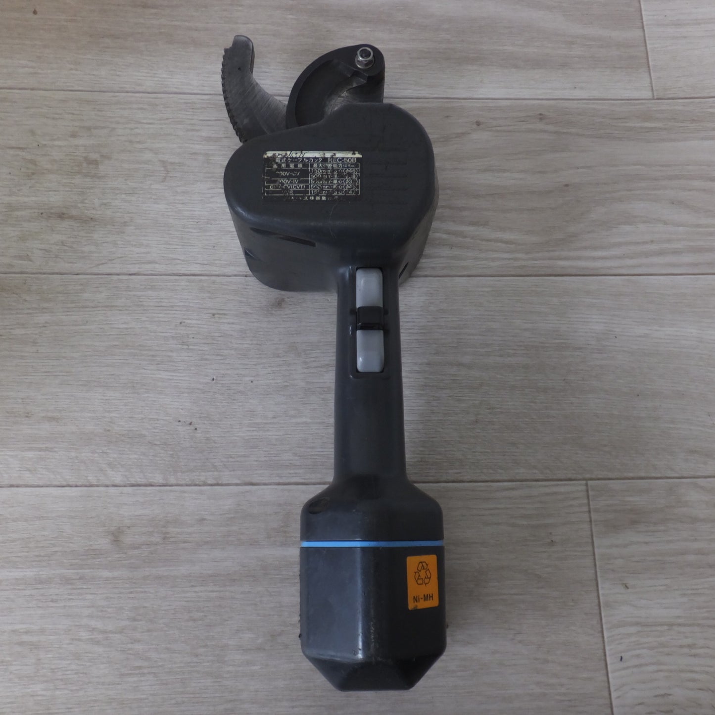 [送料無料] ジャンク★泉精器 IZUMI 充電式ケーブルカッター REC50B★