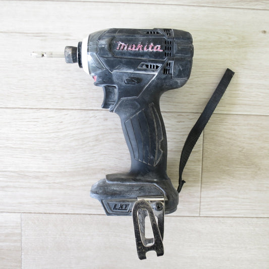 [送料無料] ◇マキタ 充電式 インパクトドライバ TD149D 電動 工具 makita 本体のみ◇
