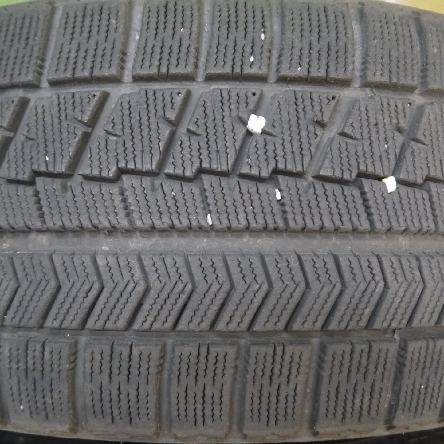 *送料無料* センサー付！バリ溝！8.5分★レクサス IS300h Fスポーツ 純正 225/40R18 255/35R18 スタッドレス ブリヂストン VRX PCD114.3/5H★4032505Hス