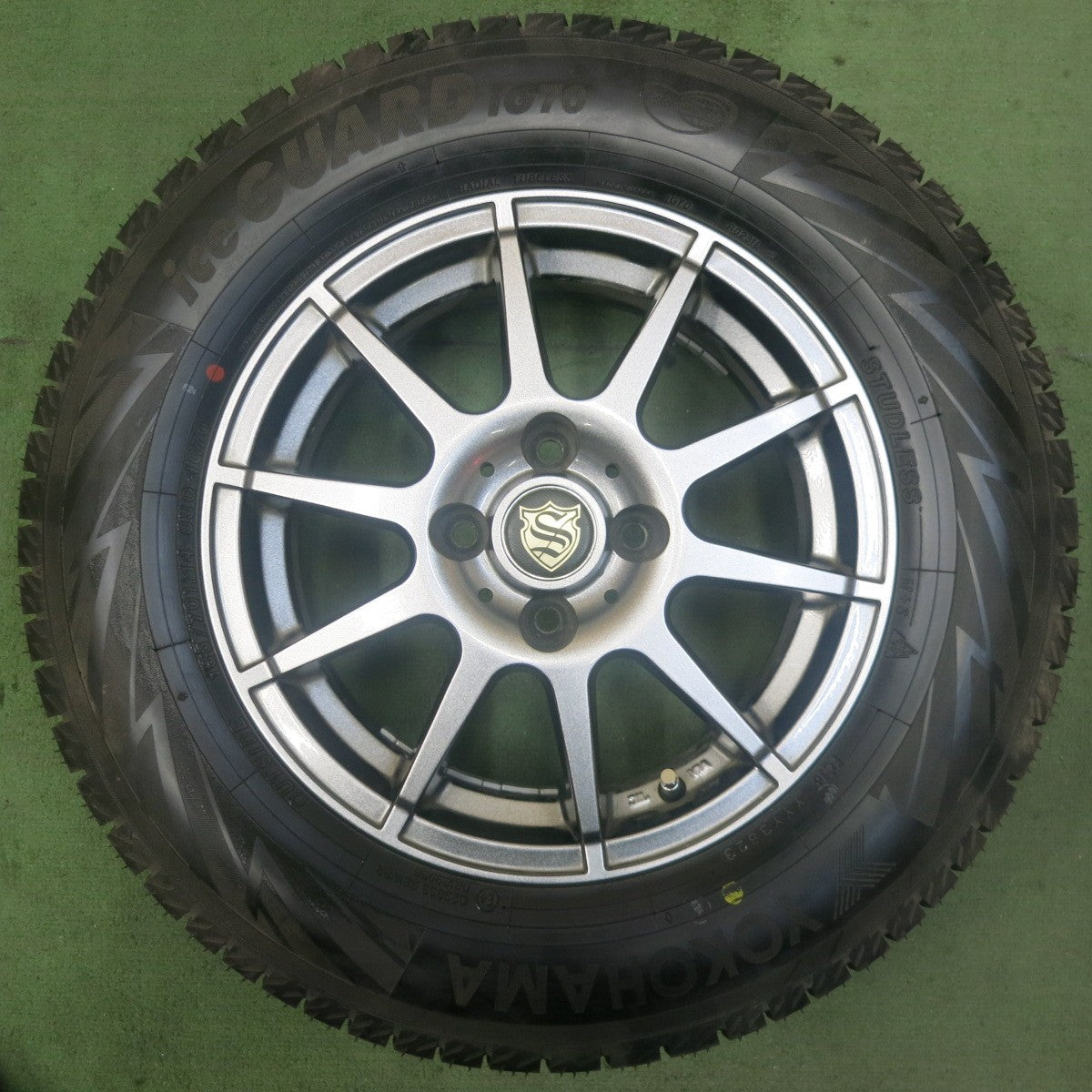 未使用！23年！キレイ★スタッドレス 185/70R14 ヨコハマ アイスガード iG70 社外 アルミ 14インチ PCD100/4H★5120104SKス