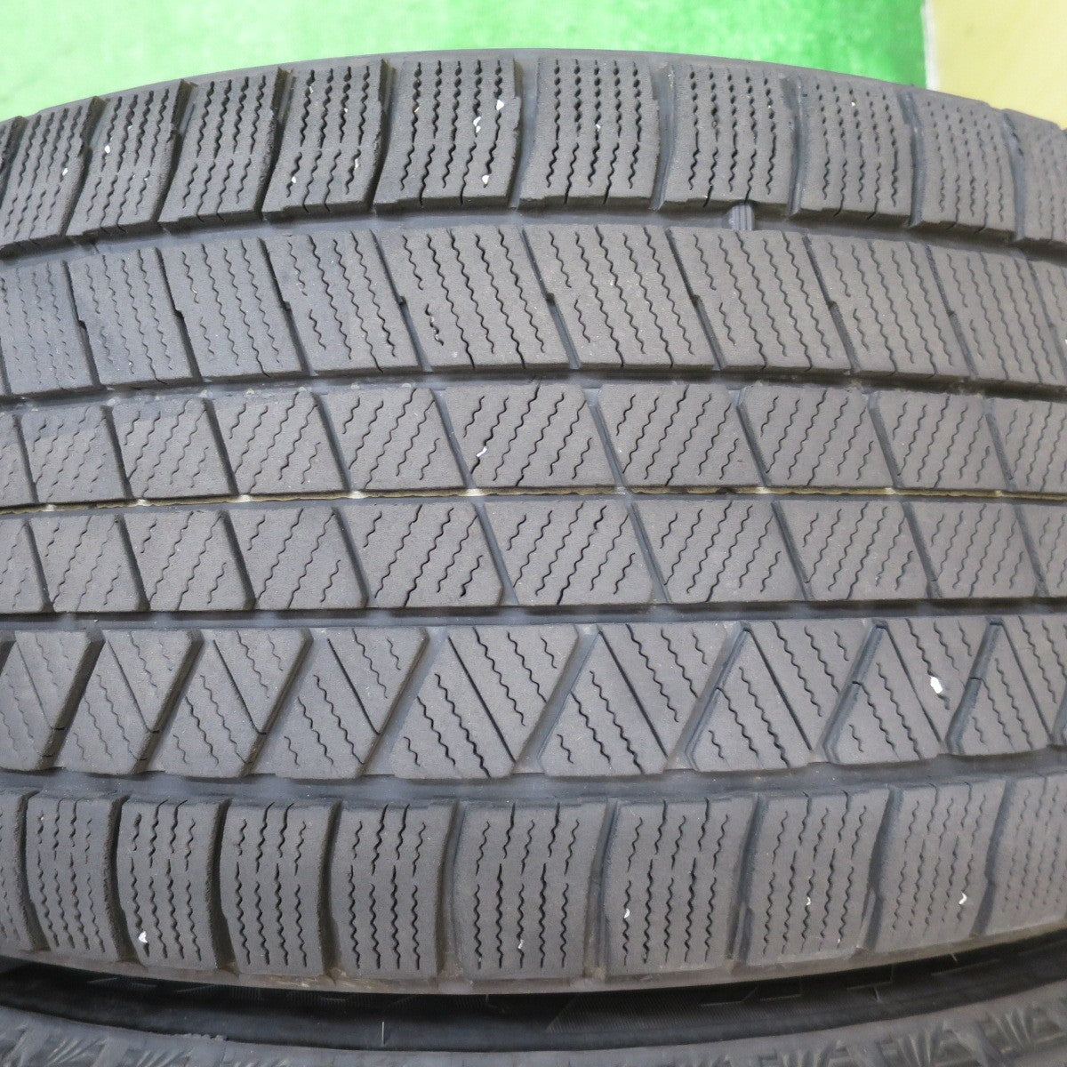 4本価格！22年★BMW 等 MAK FABRIK 245/45R18 スタッドレス ブリヂストン ブリザック VRX3 18インチ ファブリック PCD112/5H★5060306NJス
