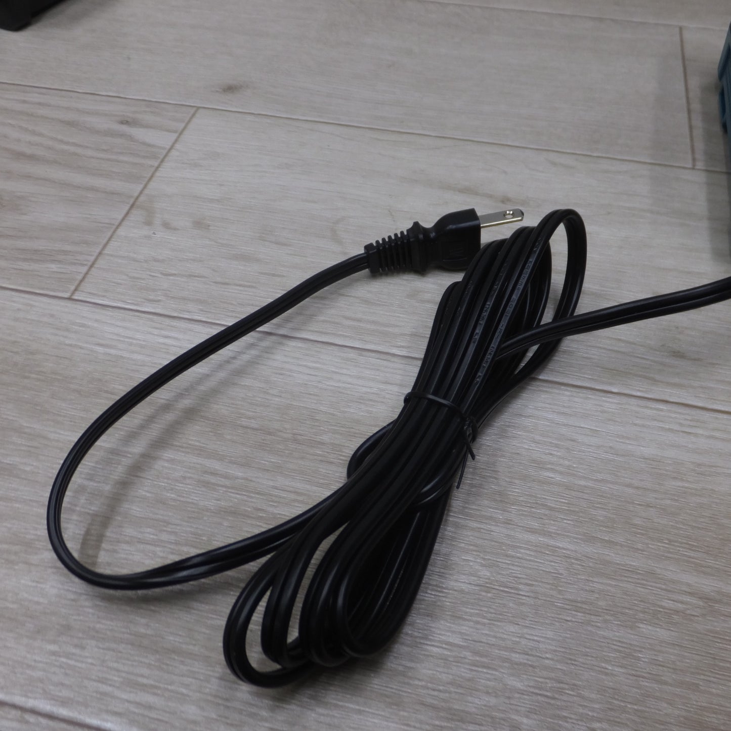 [送料無料] ほぼ未使用 バッテリー2個セット◆マキタ パワーソースキット DC40RB 40V BL4040F 2口 急速 充電器 コード式 バッテリー 100V makita◆