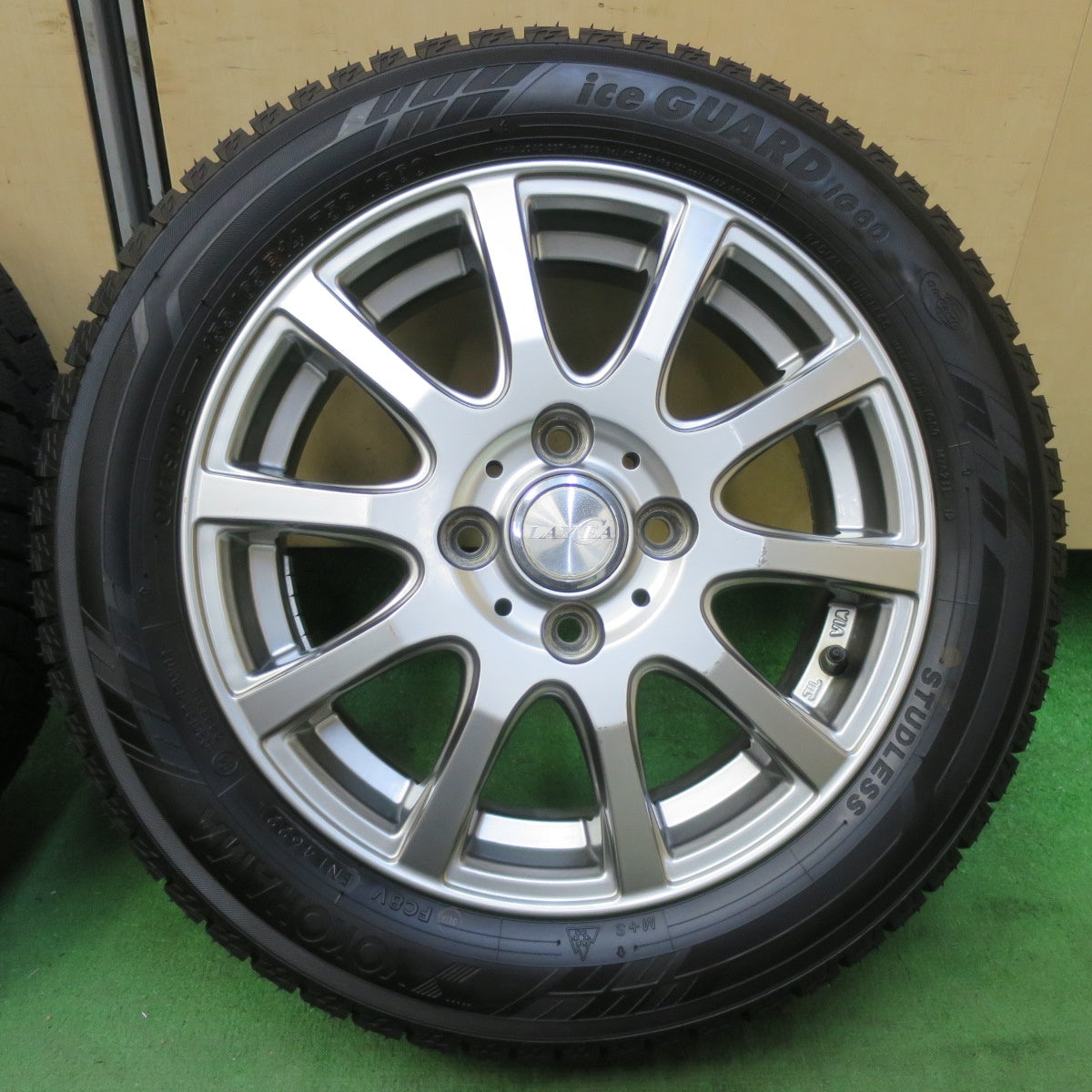 タイヤほぼ未使用！22年★スタッドレス 155/65R14 ヨコハマ アイスガード iG60 LAYCEA レイシア 14インチ PCD100/4H★5080601イス