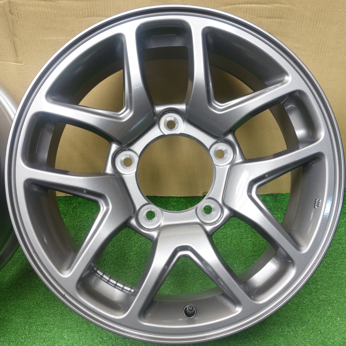 新車外し★スズキ JB64 ジムニー 純正 ホイール 16インチ 16×5.5J PCD139.7/5H★6062605KTホ