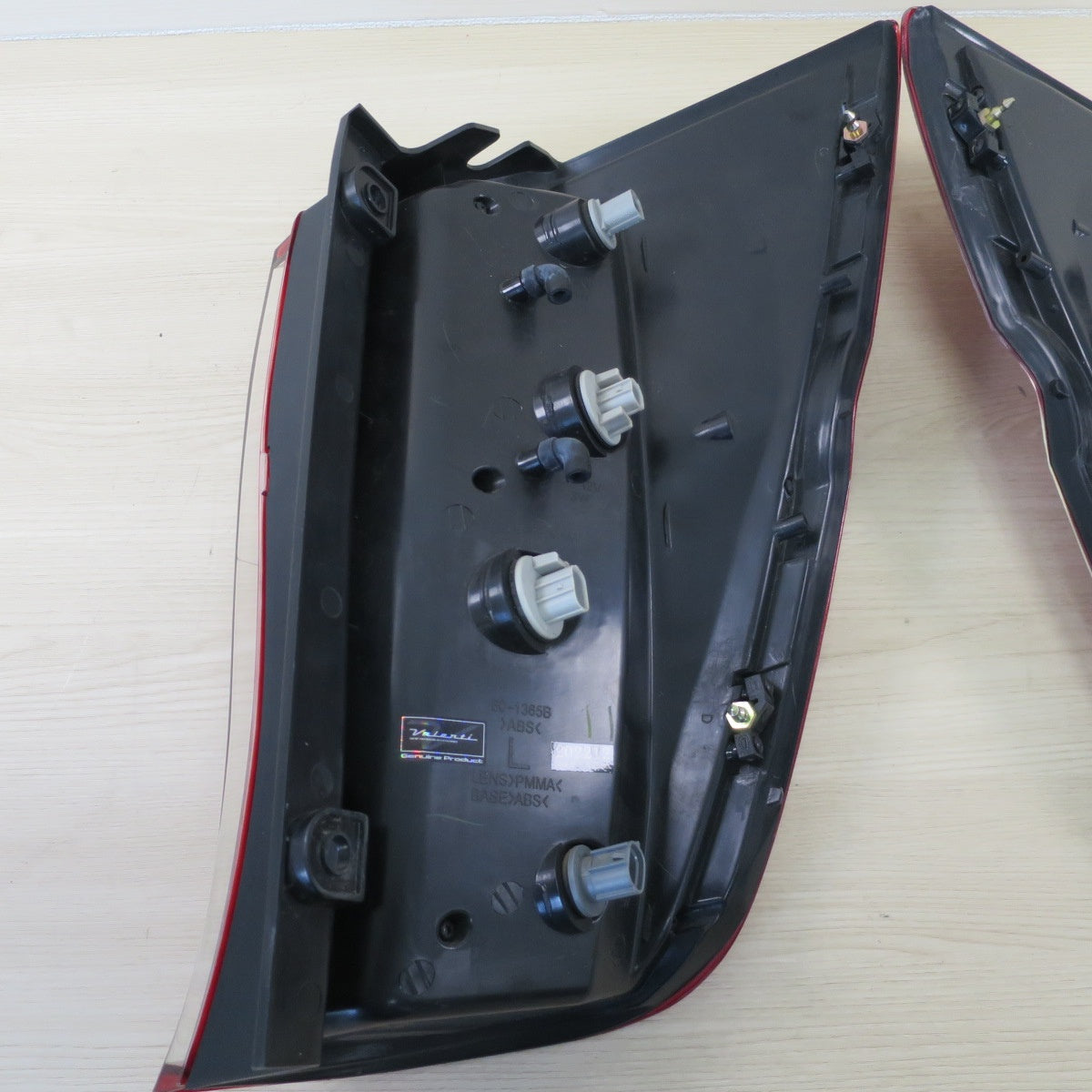 キレイ！左右セット♪ホンダ RK系 ステップワゴン VALENTI ヴァレンティ テールランプ 60-1365B L R テールライト 照明 カー パーツ♪