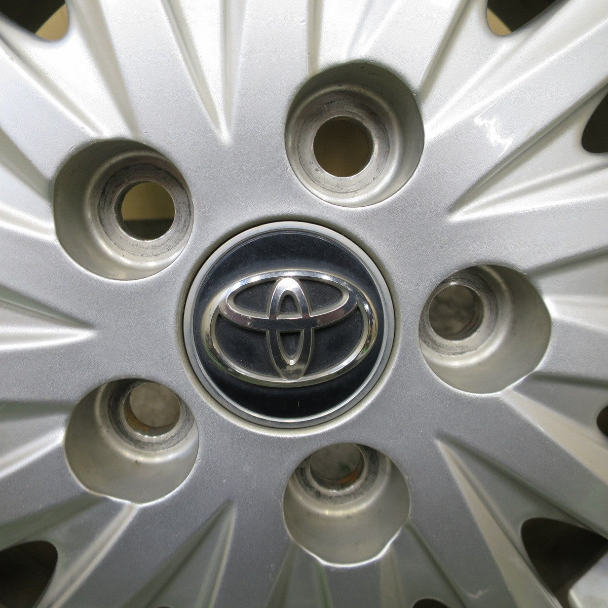 4本価格◎トヨタ 80系 ノア ヴォクシー 純正 ホイール 15インチ 15×6J PCD114.3/5H◎6092101NGホ