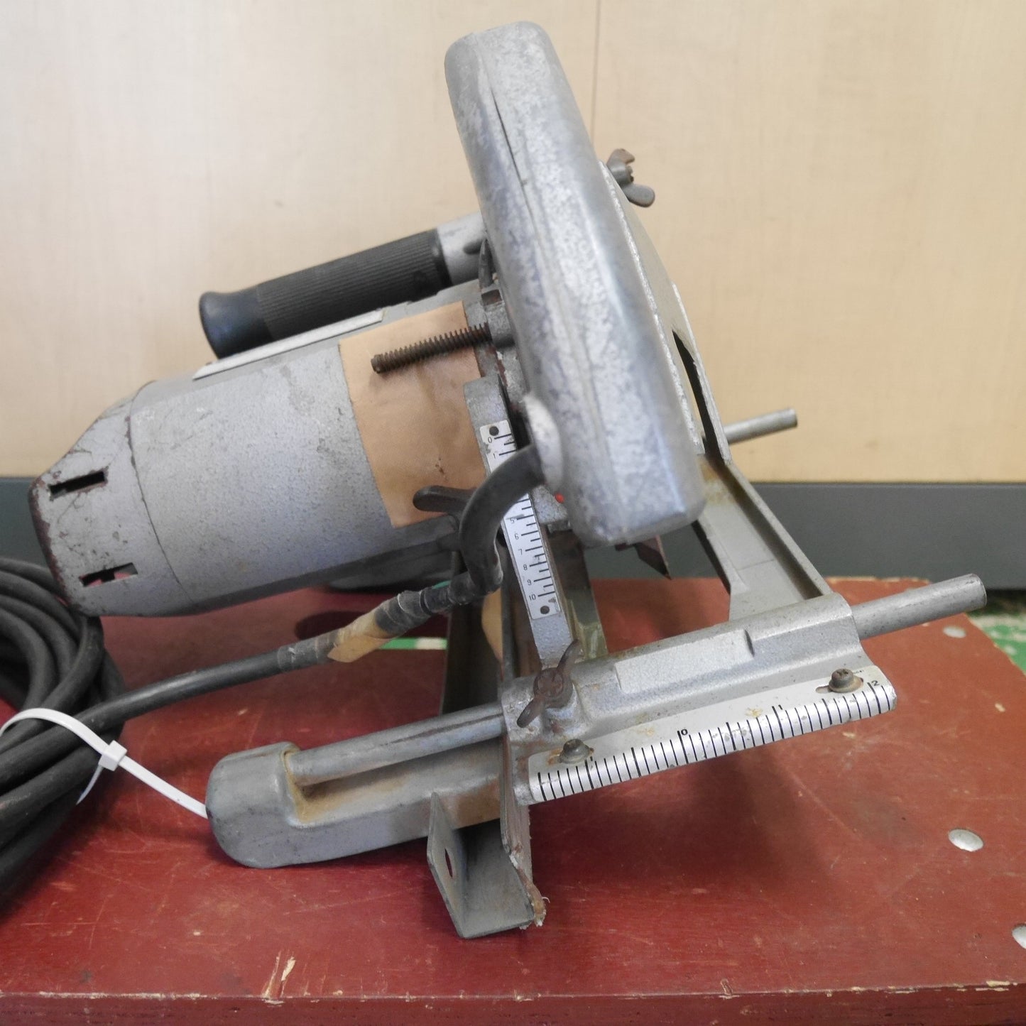 [送料無料] ☆マキタ 電気 ミゾキリ 3501 電動 工具 切断 機 溝切 溝切り 溝きり makita 100V コード式 木工☆