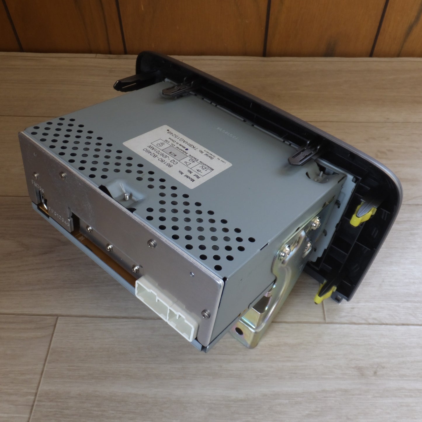 [送料無料] キレイ 現状品★ダイハツ DAIHATSU 純正 タント L375S L385S カーオーディオ 86180-B2460★