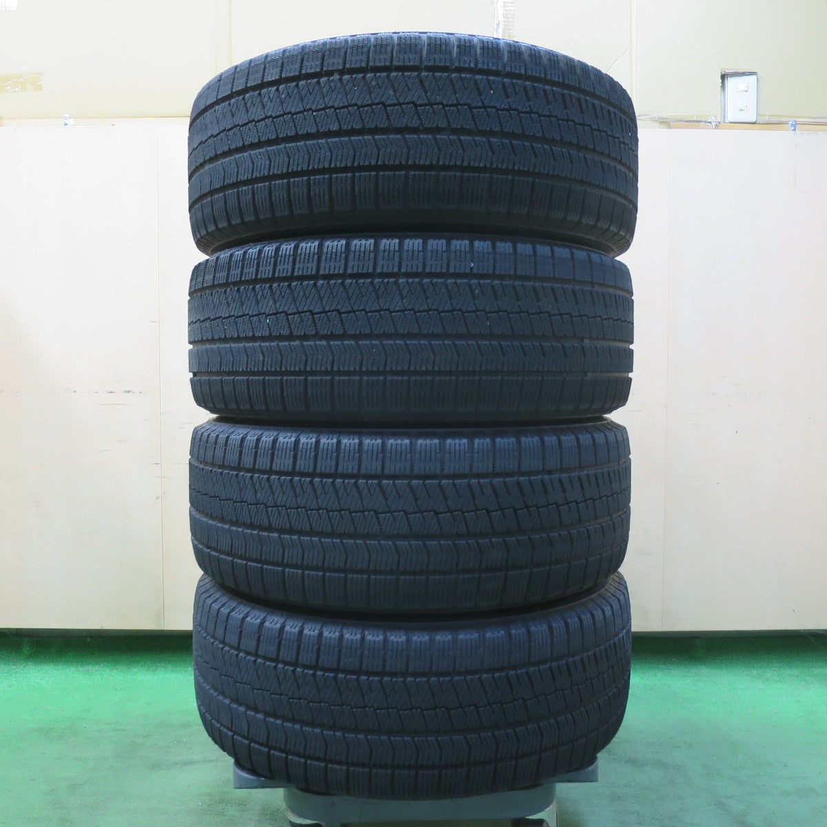 バリ溝！23年！キレイ！8.5分★スタッドレス 205/55R16 ブリヂストン ブリザック VRX2 SMACK ENKEI AME スマック エンケイ 16インチ PCD114.3/5H★5080402イス