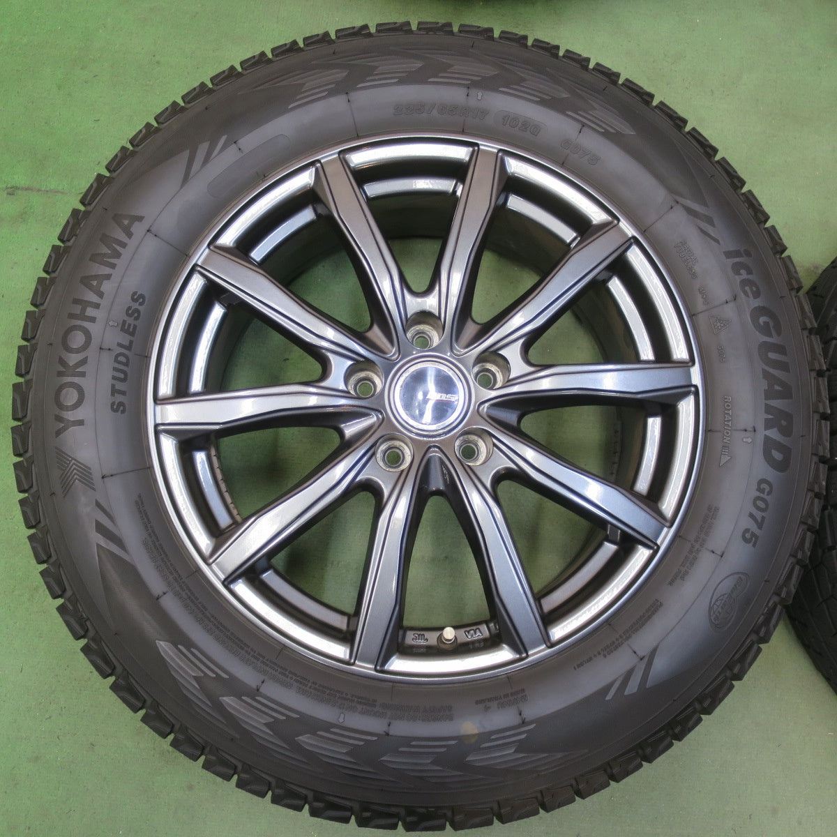 キレイ◎スタッドレス 225/65R17 ヨコハマ アイスガード G075 D.O.S. DOS 17インチ PCD114.3/5H◎6072301イス