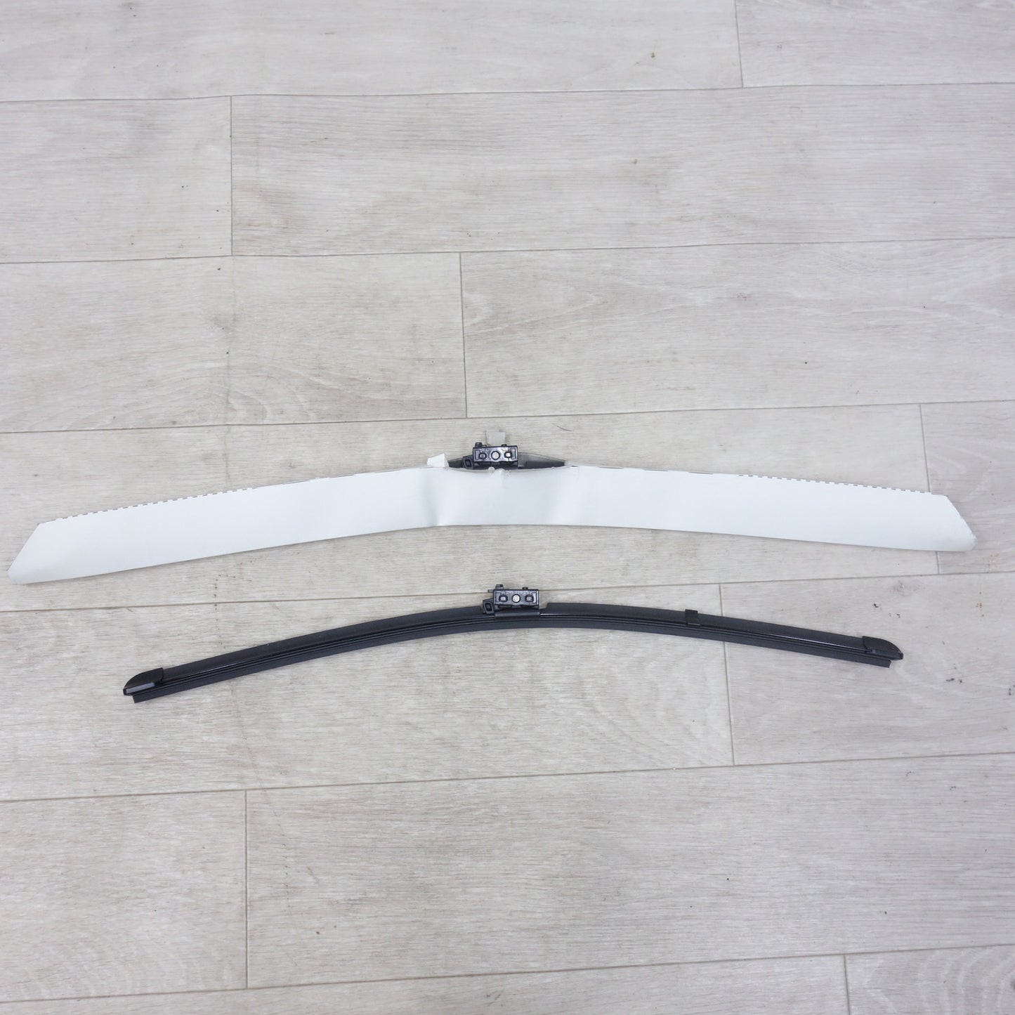 [送料無料] 未使用◆メルセデスベンツ 純正部品 ワイパー ブレード A1768203900 A2468202500◆