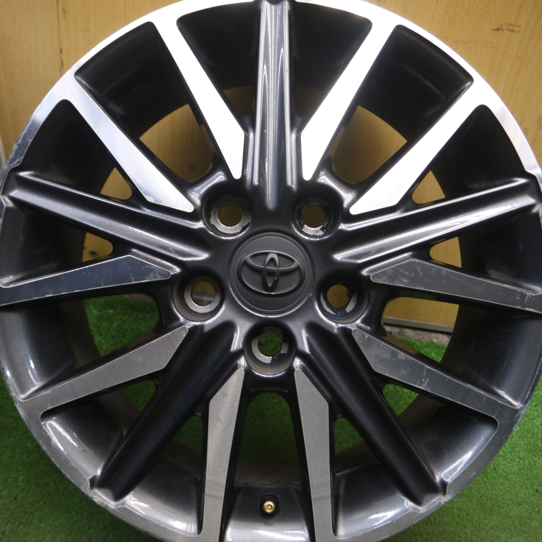 送料無料* 4本価格☆トヨタ 80系 ヴォクシー ノア 純正 ホイール 16