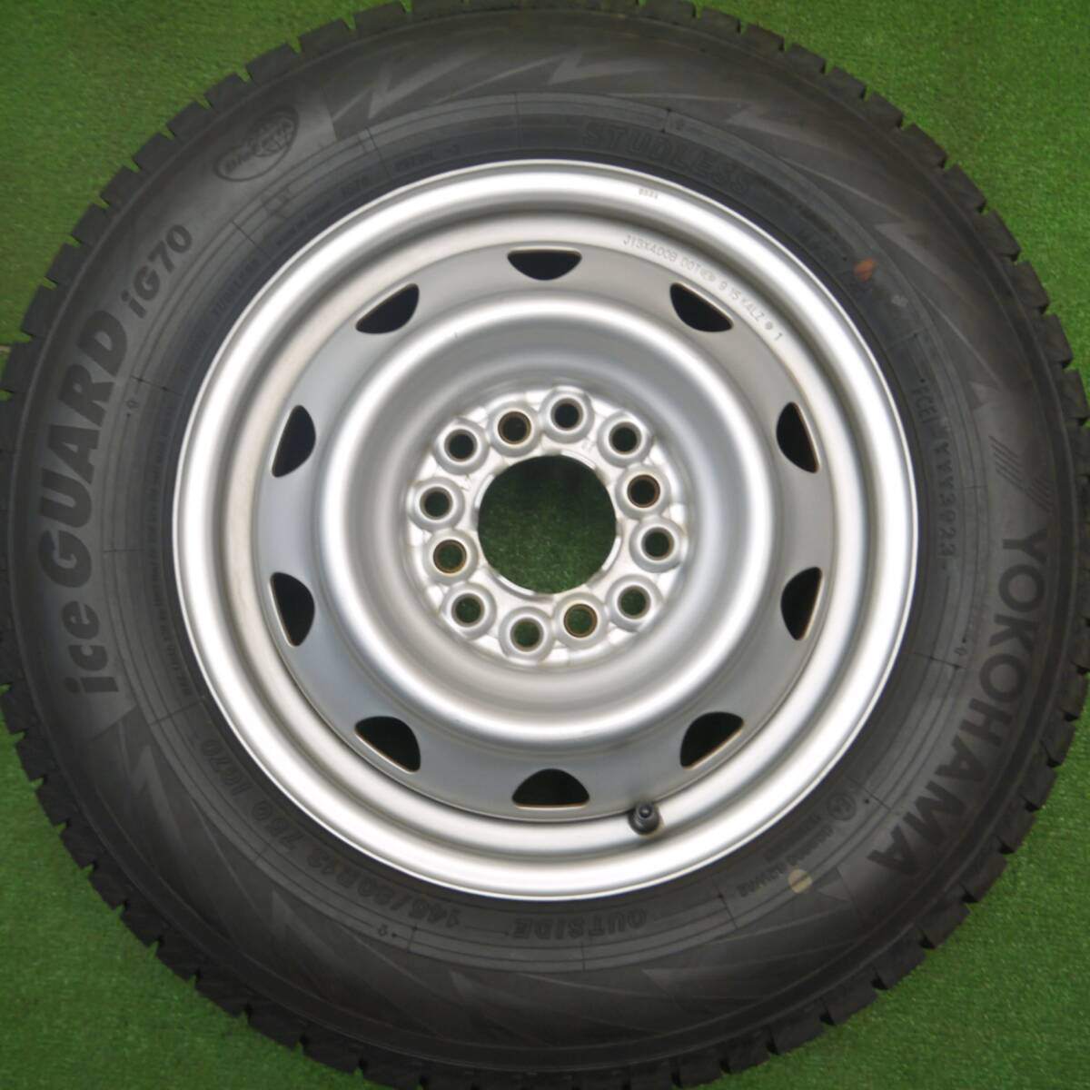 超バリ溝！23年！キレイ！ほぼ10分★スタッドレス 145/80R13 ヨコハマ アイスガード iG70 スチール ホイール 13インチ PCD100 110 114.3/4H マルチ★4122301Hス