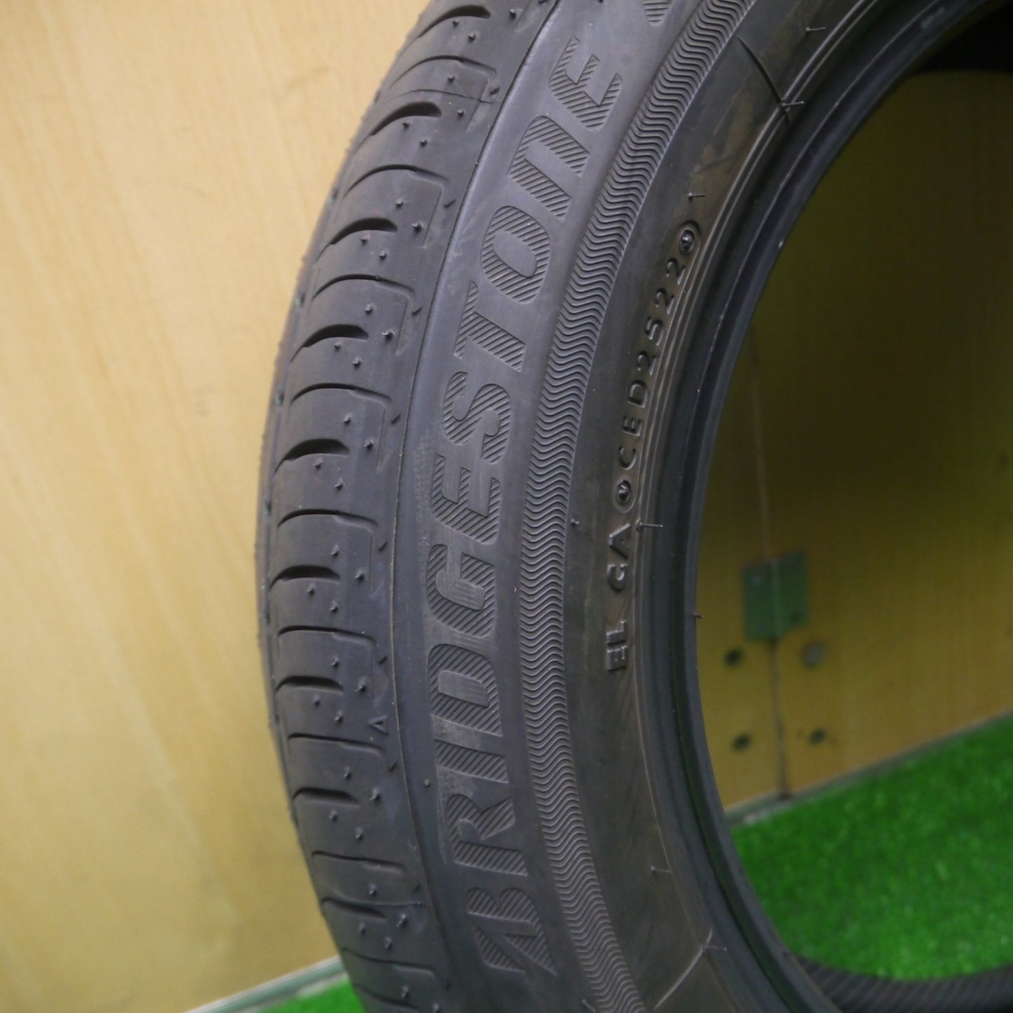 *送料無料* 新車外し！22年★185/60R15 ブリヂストン エコピア EP150 タイヤ 15インチ アクア フィット シャトル ヤリス 等★4082601Hノタ