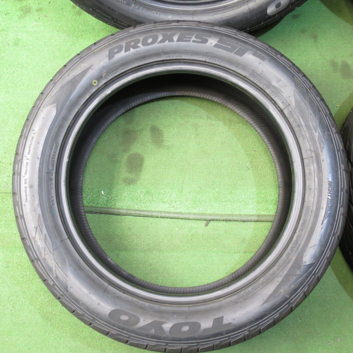 *送料無料* 未使用！23年★275/50R21 トーヨー プロクセス ST3 タイヤ 21インチ レクサス LX 等★4052203クノタ