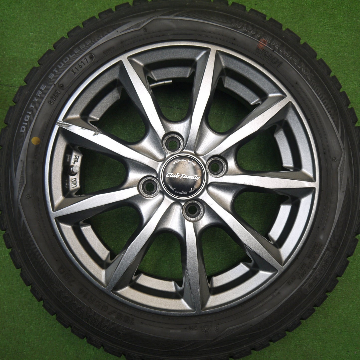 バリ溝！キレイ！8.5分★スタッドレス 155/65R14 ダンロップ ウインターマックス WM01 Club Family クラブファミリー 14インチ PCD100/4H★5120208Hス
