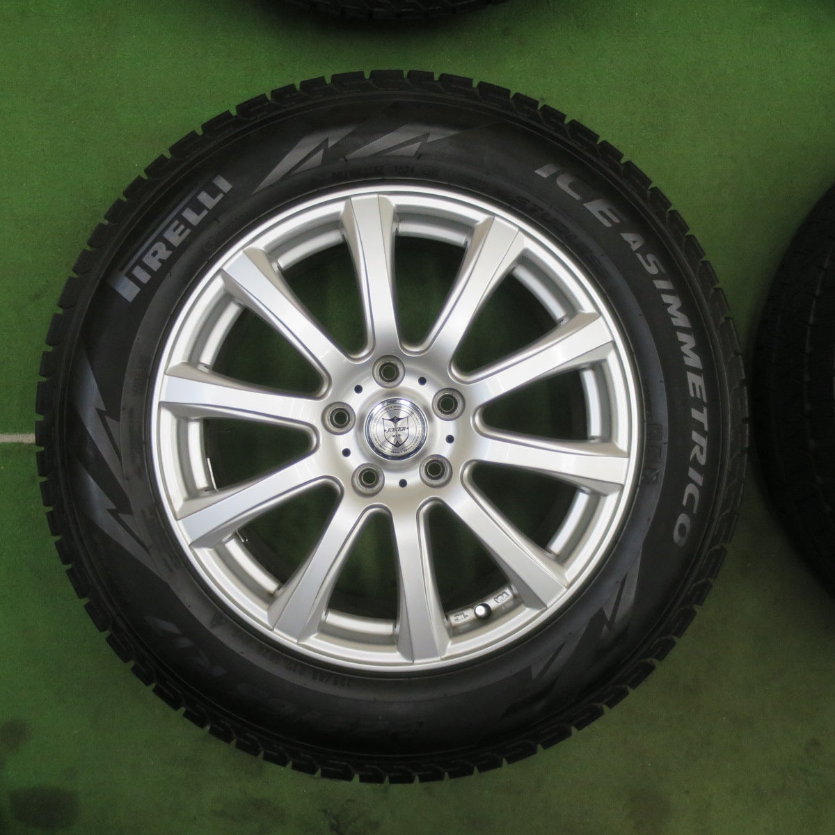 バリ溝！キレイ！9分★スタッドレス 225/65R17 ピレリ アイスアシンメトリコ JOKER ジョーカー 17インチ PCD114.3/5H★6040203TTス