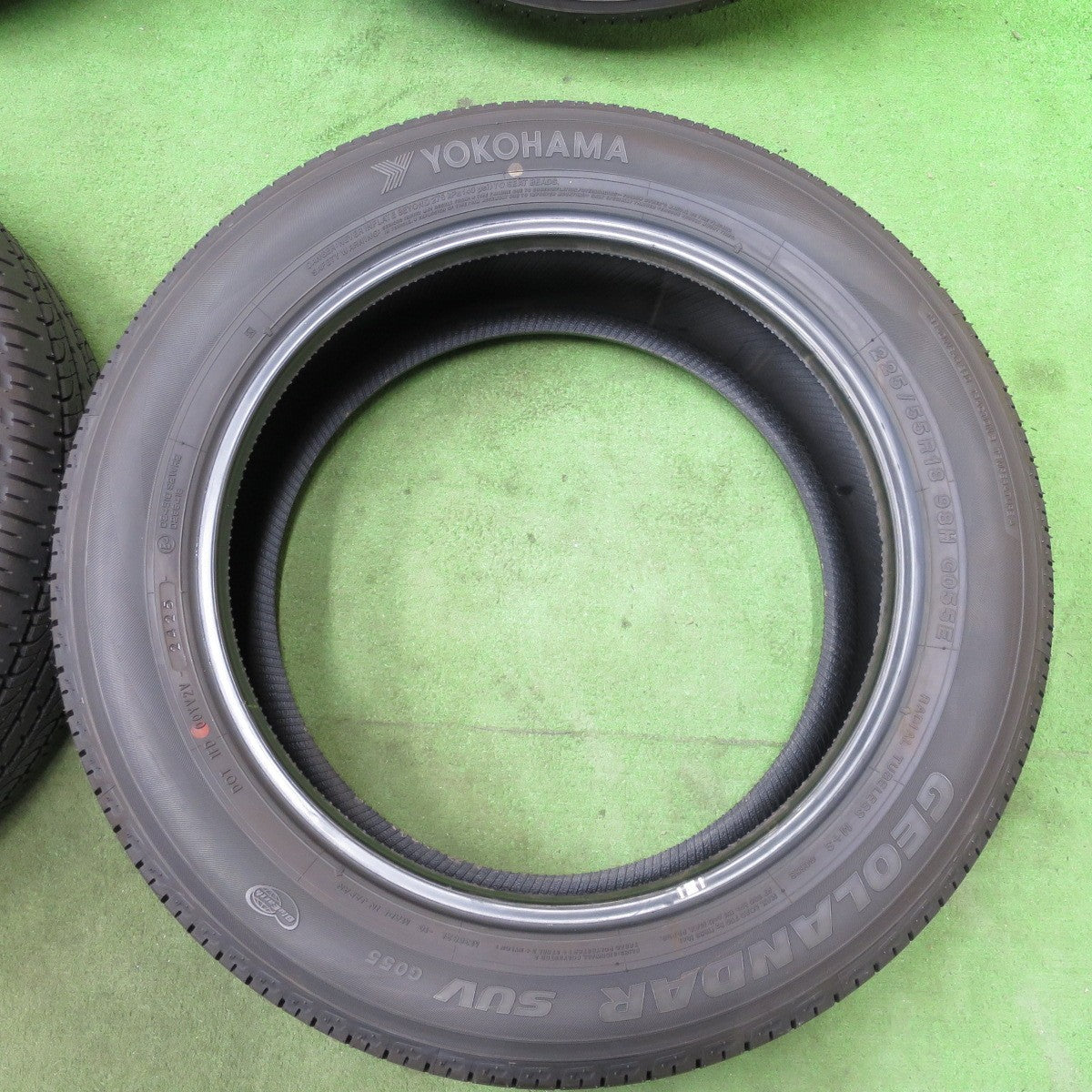 新車外し！25年★225/55R18 ヨコハマ ジオランダー SUV G055 G055E タイヤ 18インチ デリカ D:5 シャモニー フォレスター エクリプスクロス 等★6021606NGノタ