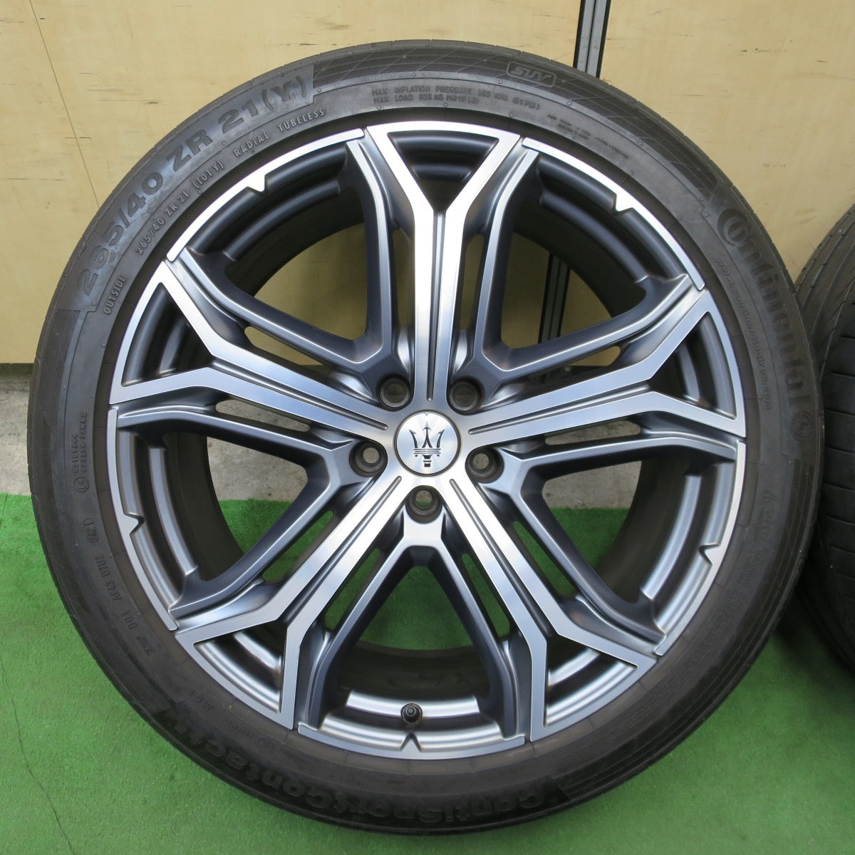 キレイ！24年★マセラティ レヴァンテ 純正 265/40R21 コンチネンタル コンチスポーツ コンタクト5 21インチ PCD114.3/5H★6021804ナノ