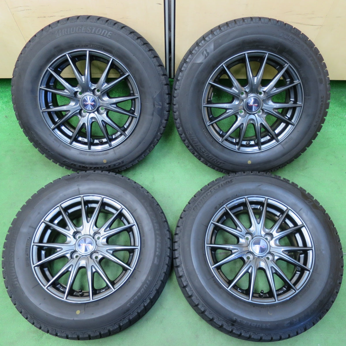 [送料無料] キレイ★スタッドレス 185/70R14 ブリヂストン アイスパートナー2 VELVA SPORTZ ヴェルヴァ 14インチ PCD100/4H★4103004イス