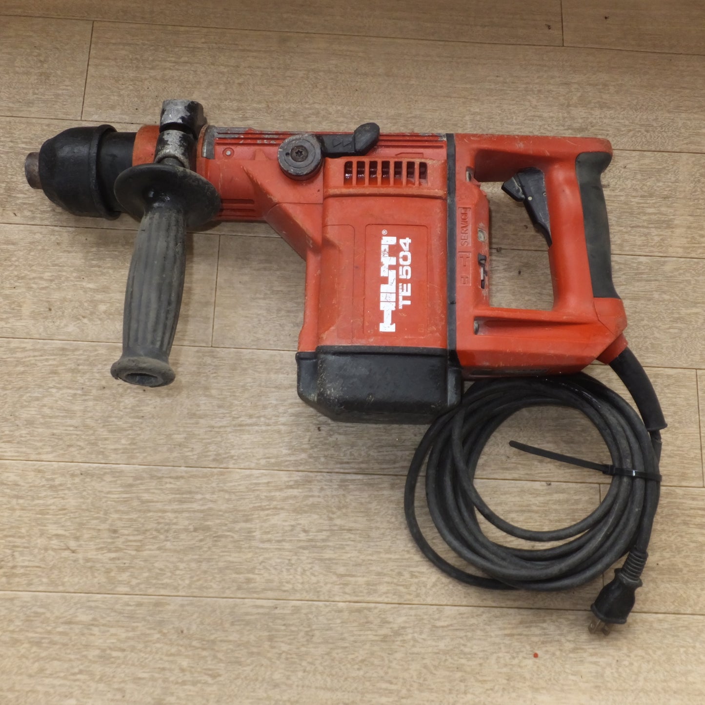 [送料無料] ★ヒルティ HILTI ハンマードリル TE504　900W 9.6A 100V～ 50-60Hz★